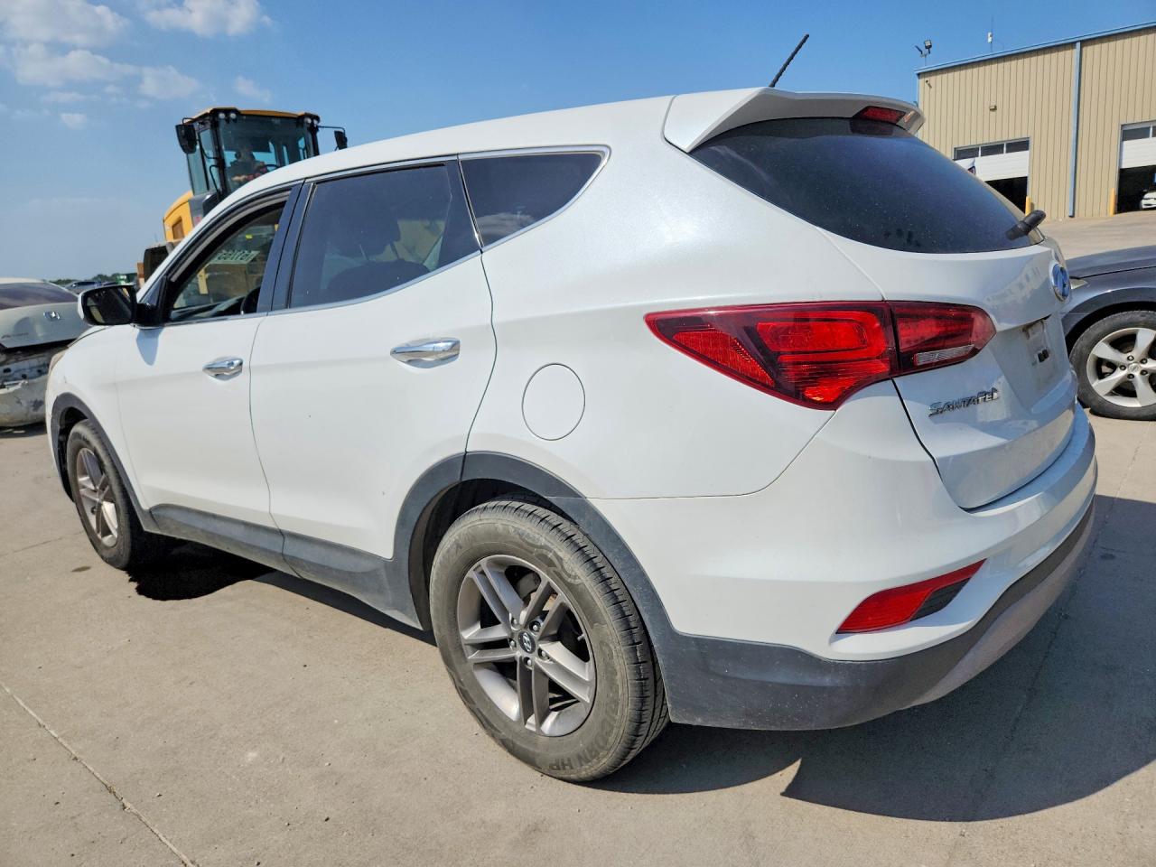 2014 Hyundai Santa Fe Sport 2.4l White vin: 5XYZU3LB0EG131246