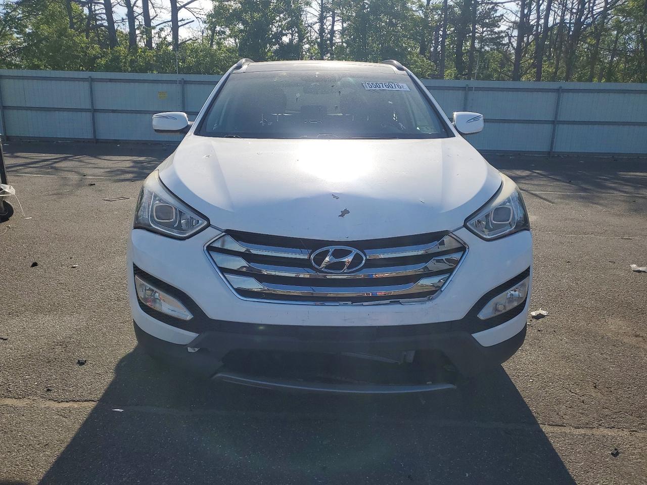 2014 Hyundai Santa Fe Sport 2.4l White vin: 5XYZU3LB0EG143607