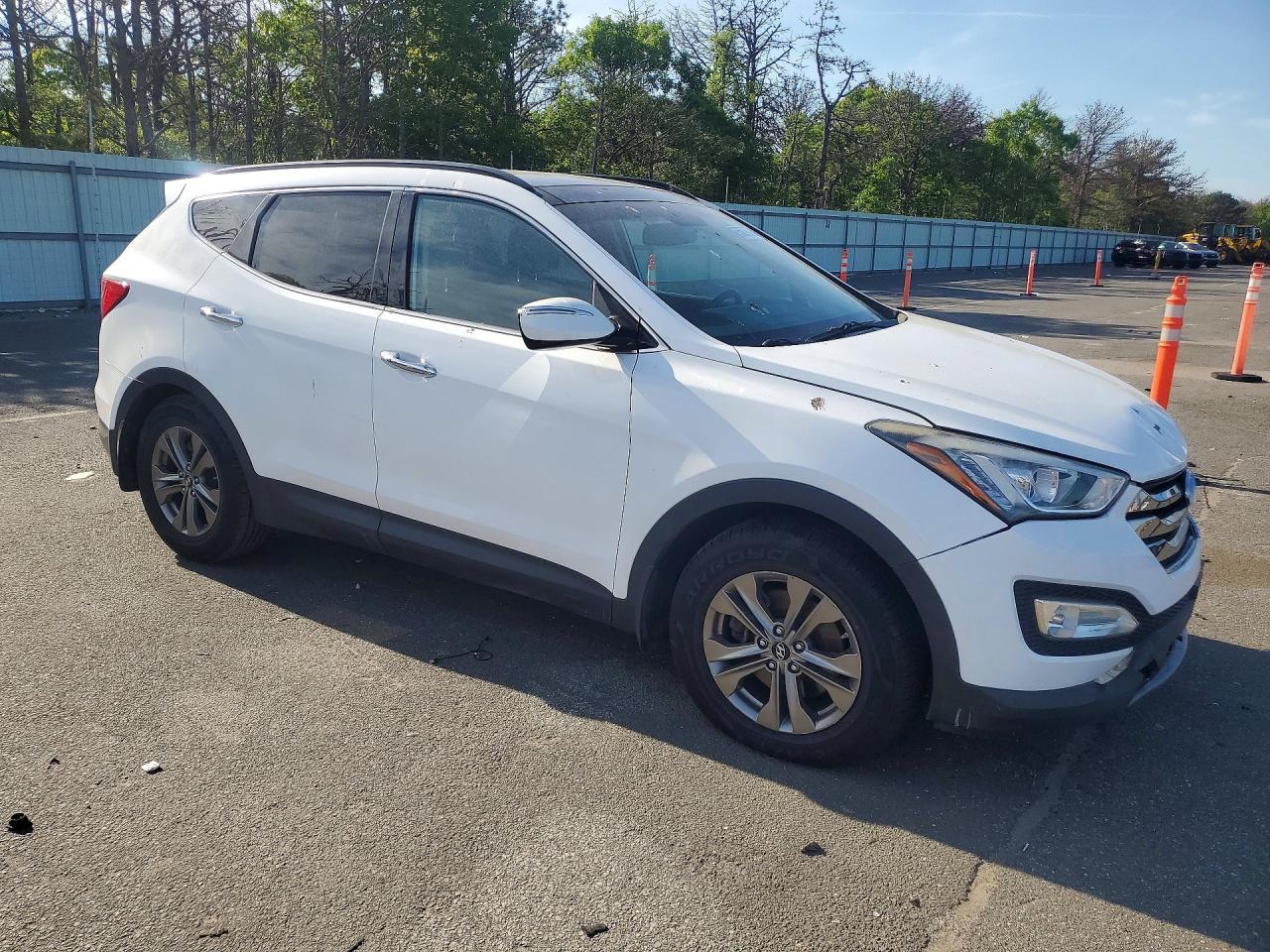2014 Hyundai Santa Fe Sport 2.4l White vin: 5XYZU3LB0EG143607
