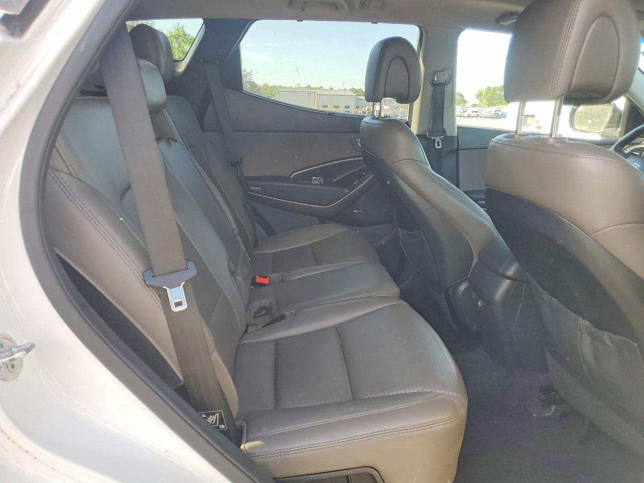 2014 Hyundai Santa Fe Sport 2.4l White vin: 5XYZU3LB0EG143607