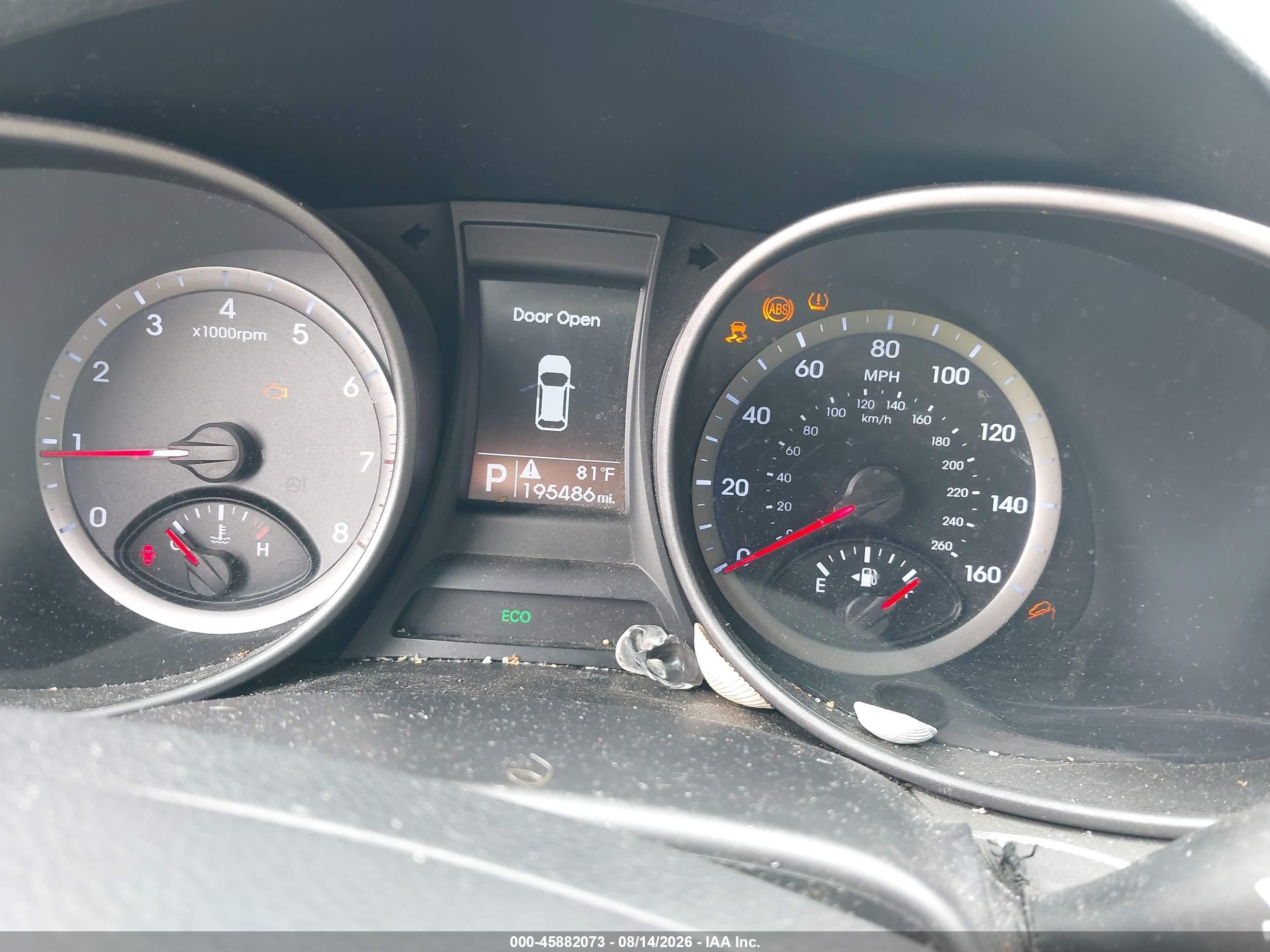 2014 Hyundai Santa Fe Sport 2.4l Silver vin: 5XYZU3LB0EG154896