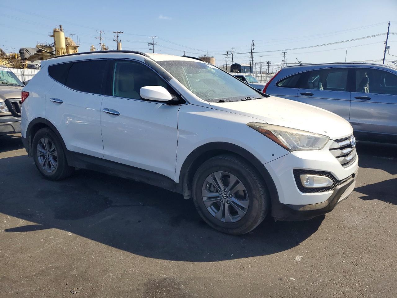 2014 Hyundai Santa Fe Sport 2.4l White vin: 5XYZU3LB0EG173805