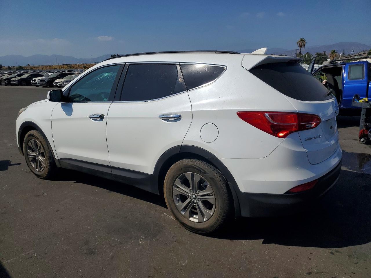 2014 Hyundai Santa Fe Sport 2.4l White vin: 5XYZU3LB0EG173805
