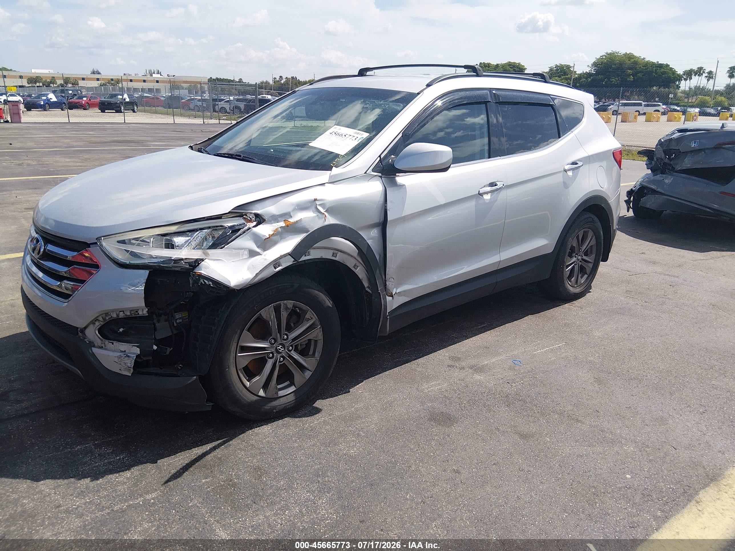 2014 Hyundai Santa Fe Sport 2.4l Silver vin: 5XYZU3LB0EG215017