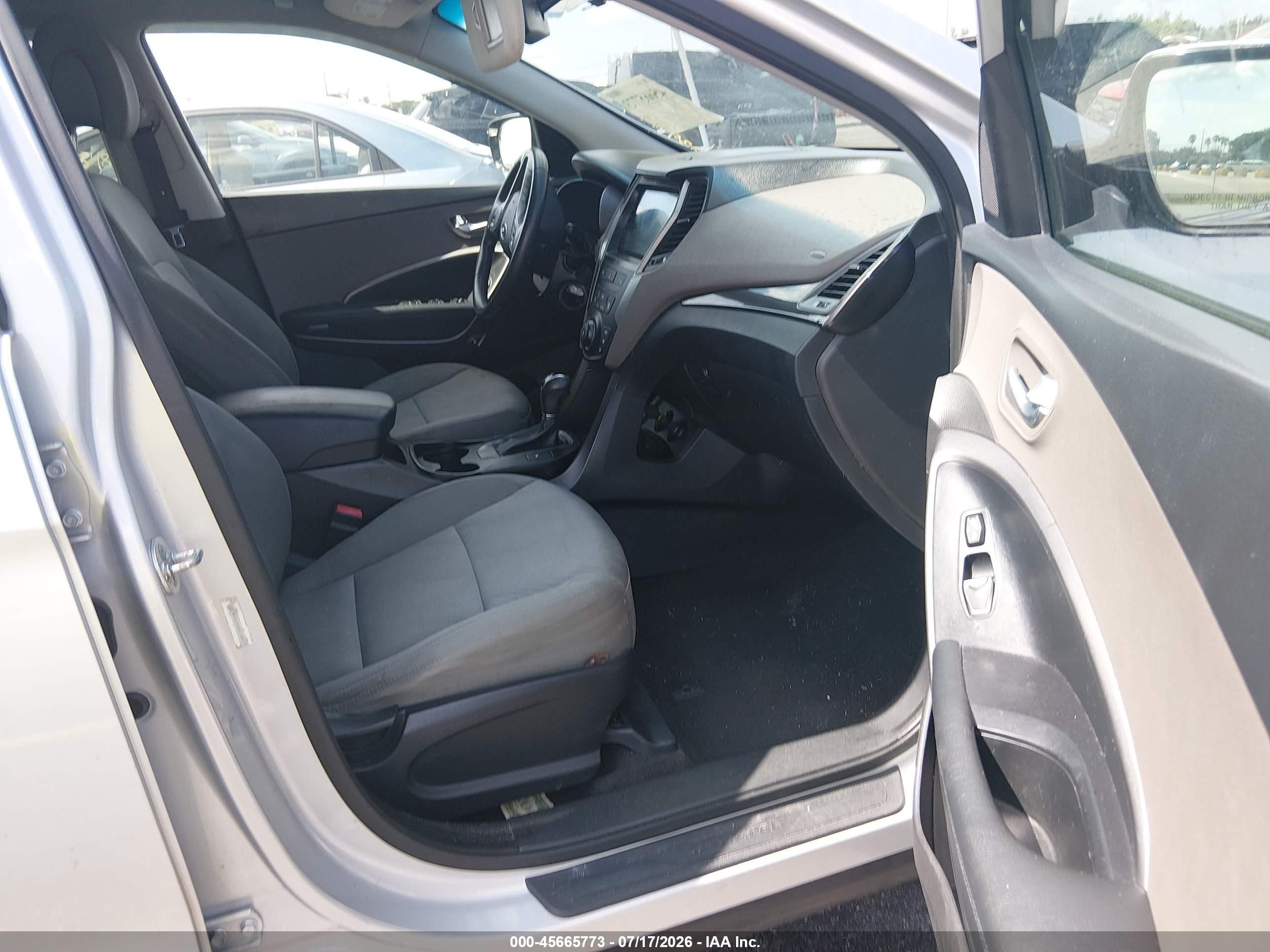 2014 Hyundai Santa Fe Sport 2.4l Silver vin: 5XYZU3LB0EG215017