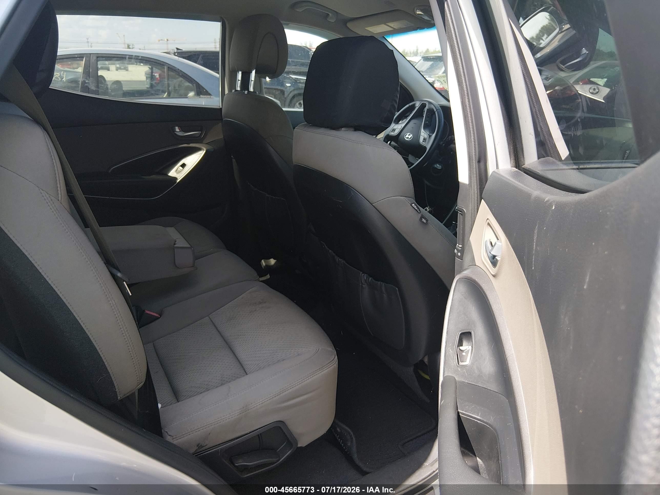 2014 Hyundai Santa Fe Sport 2.4l Silver vin: 5XYZU3LB0EG215017