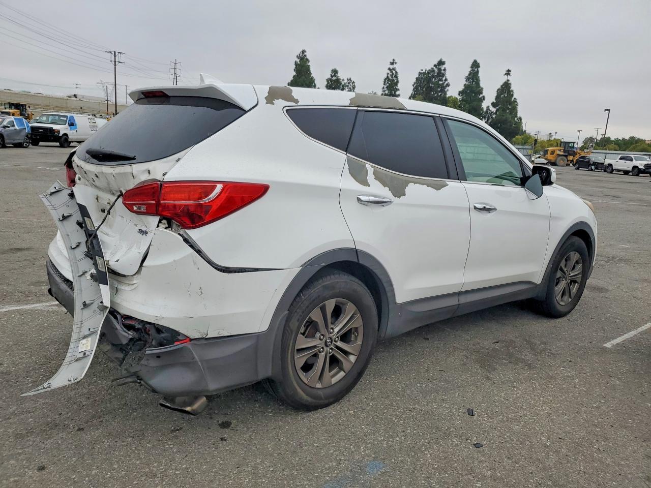 2014 Hyundai Santa Fe Sport 2.4l White vin: 5XYZU3LB1EG127660