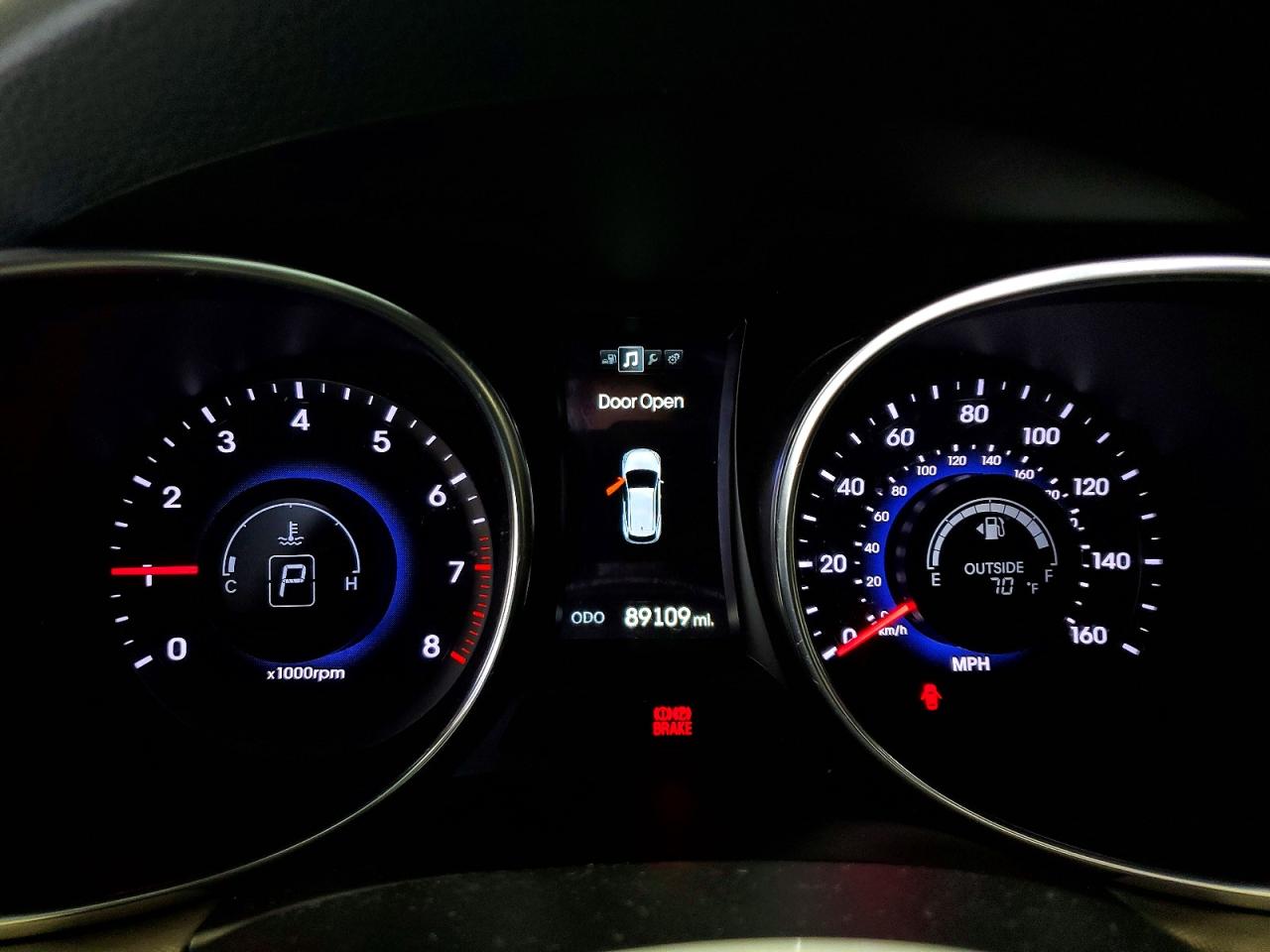 2014 Hyundai Santa Fe Sport 2.4l Silver vin: 5XYZU3LB1EG127870