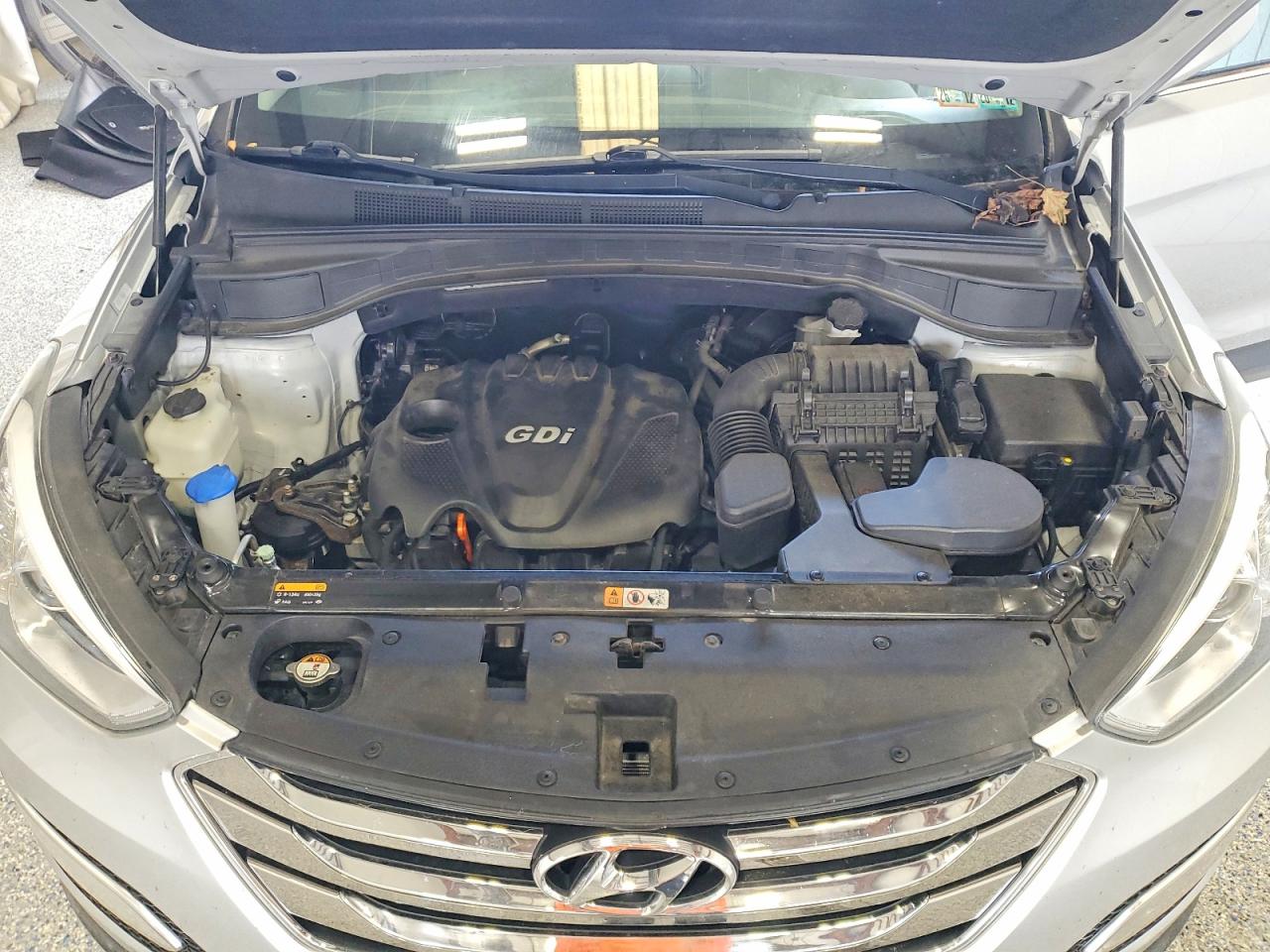2014 Hyundai Santa Fe Sport 2.4l Silver vin: 5XYZU3LB1EG127870
