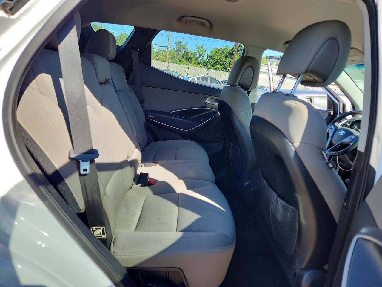 2014 Hyundai Santa Fe Sport 2.4l Белый vin: 5XYZU3LB1EG133605