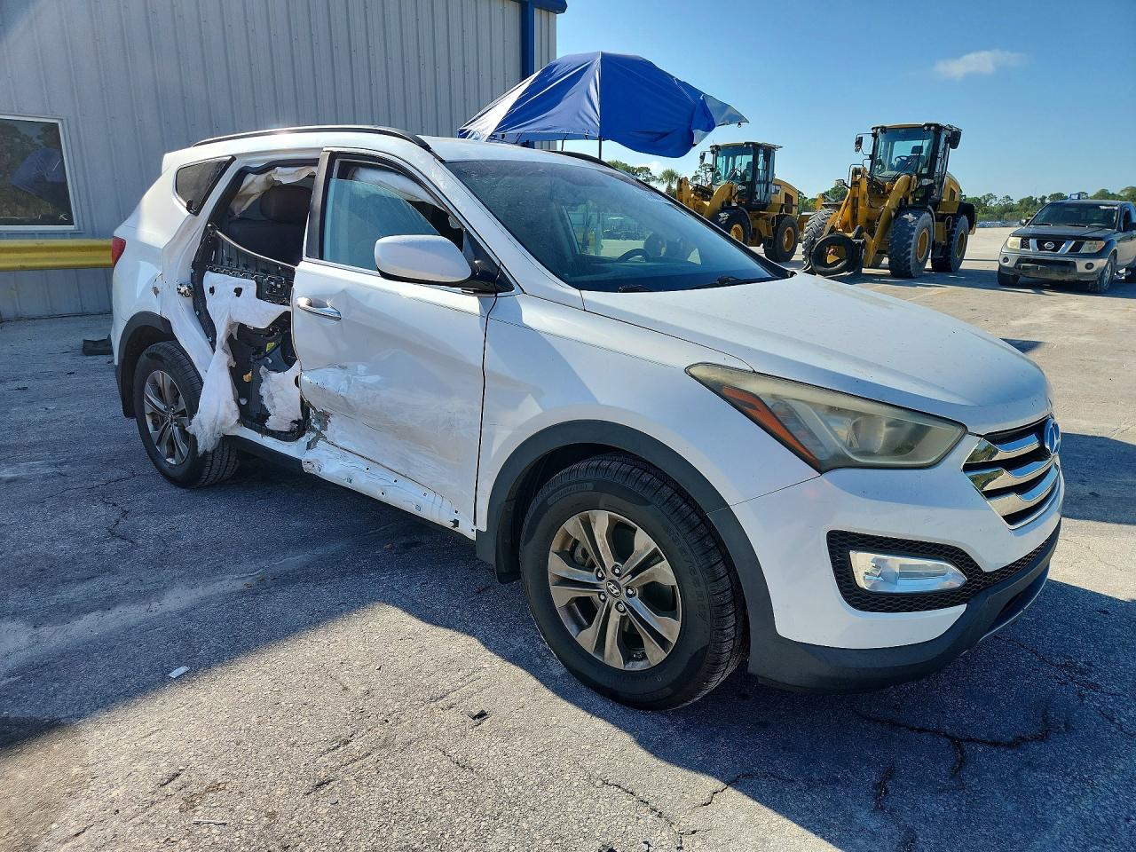 2014 Hyundai Santa Fe Sport 2.4l White vin: 5XYZU3LB1EG165065