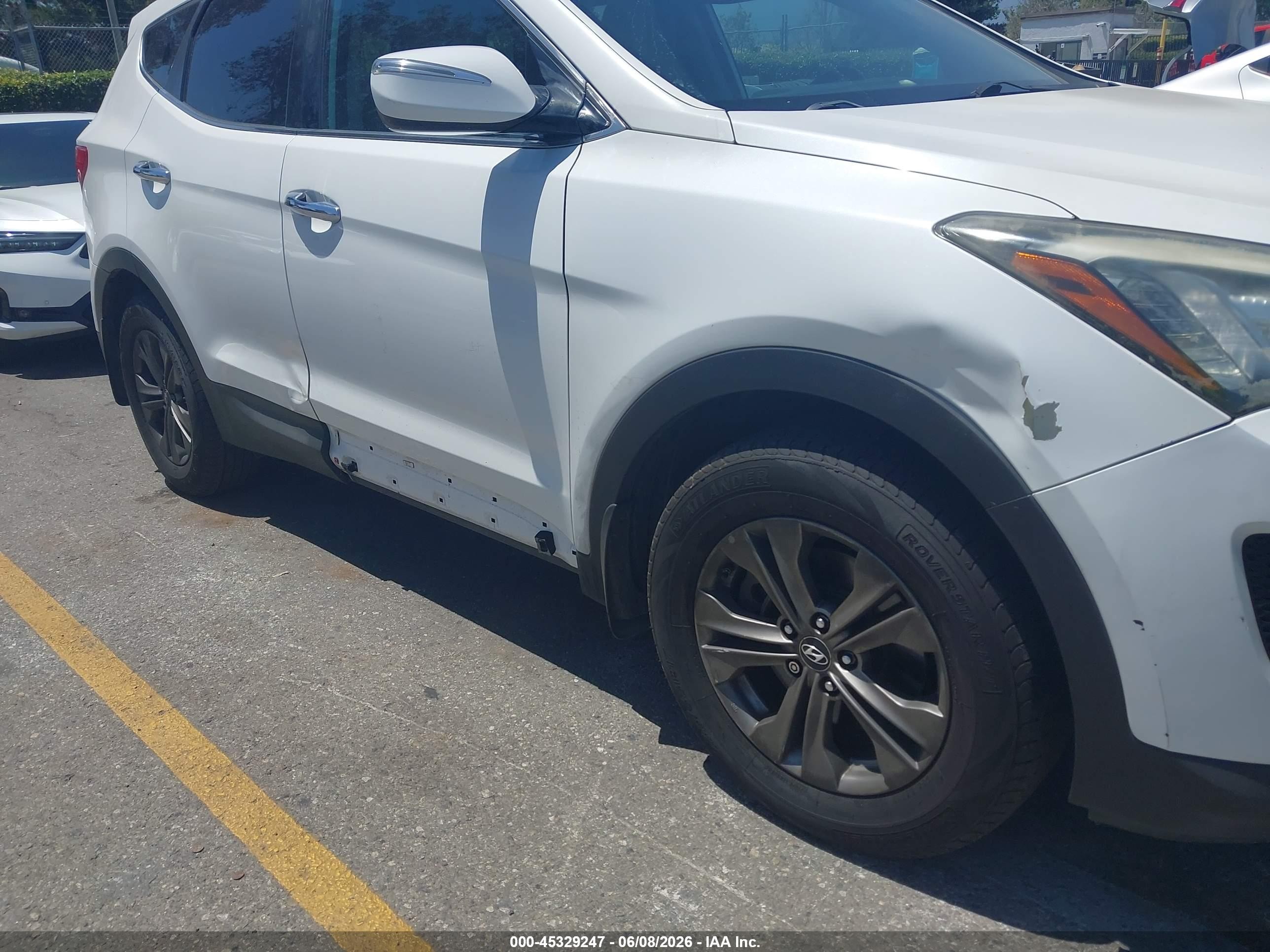 2014 Hyundai Santa Fe Sport 2.4l White vin: 5XYZU3LB1EG177944