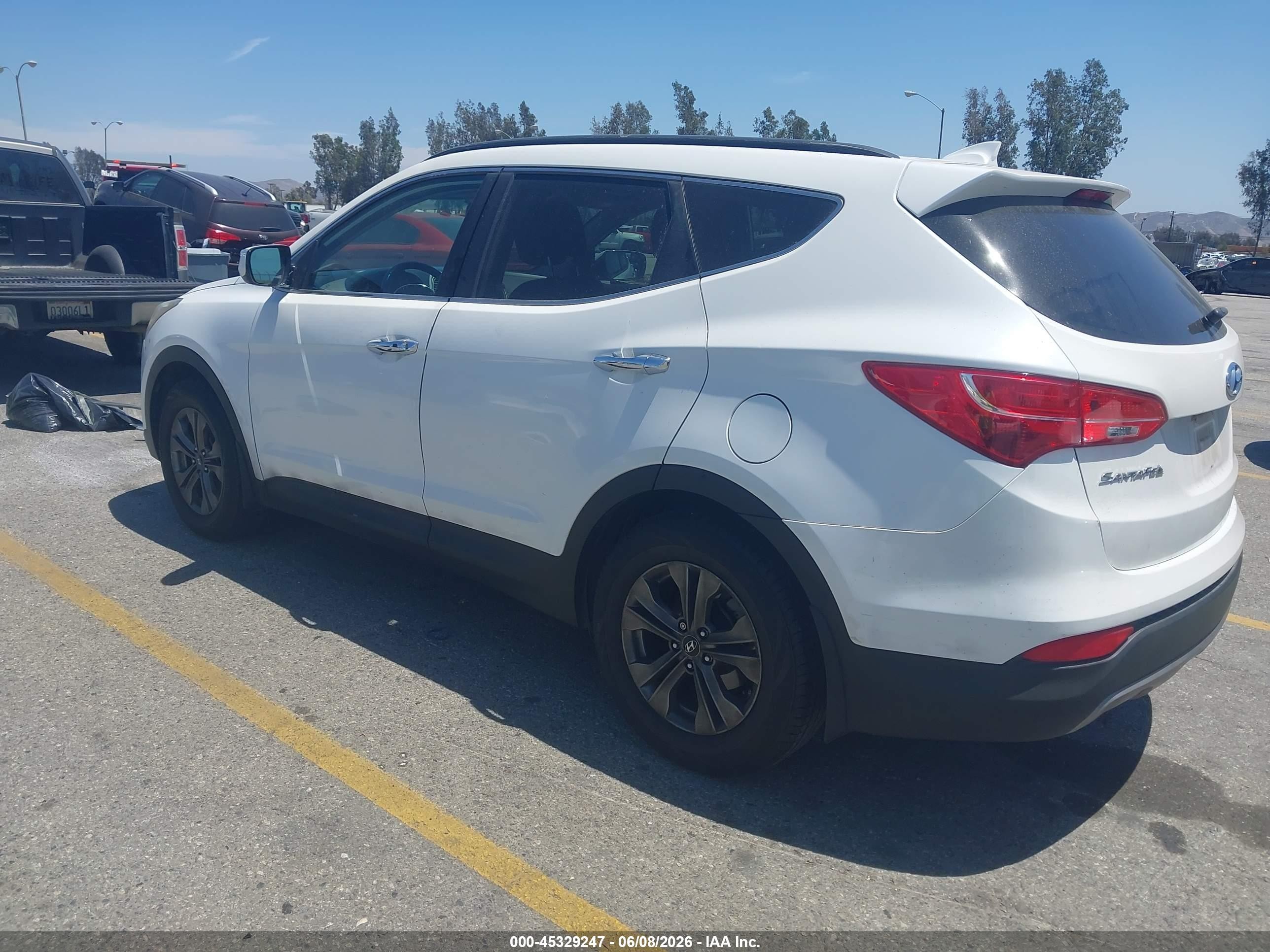 2014 Hyundai Santa Fe Sport 2.4l White vin: 5XYZU3LB1EG177944