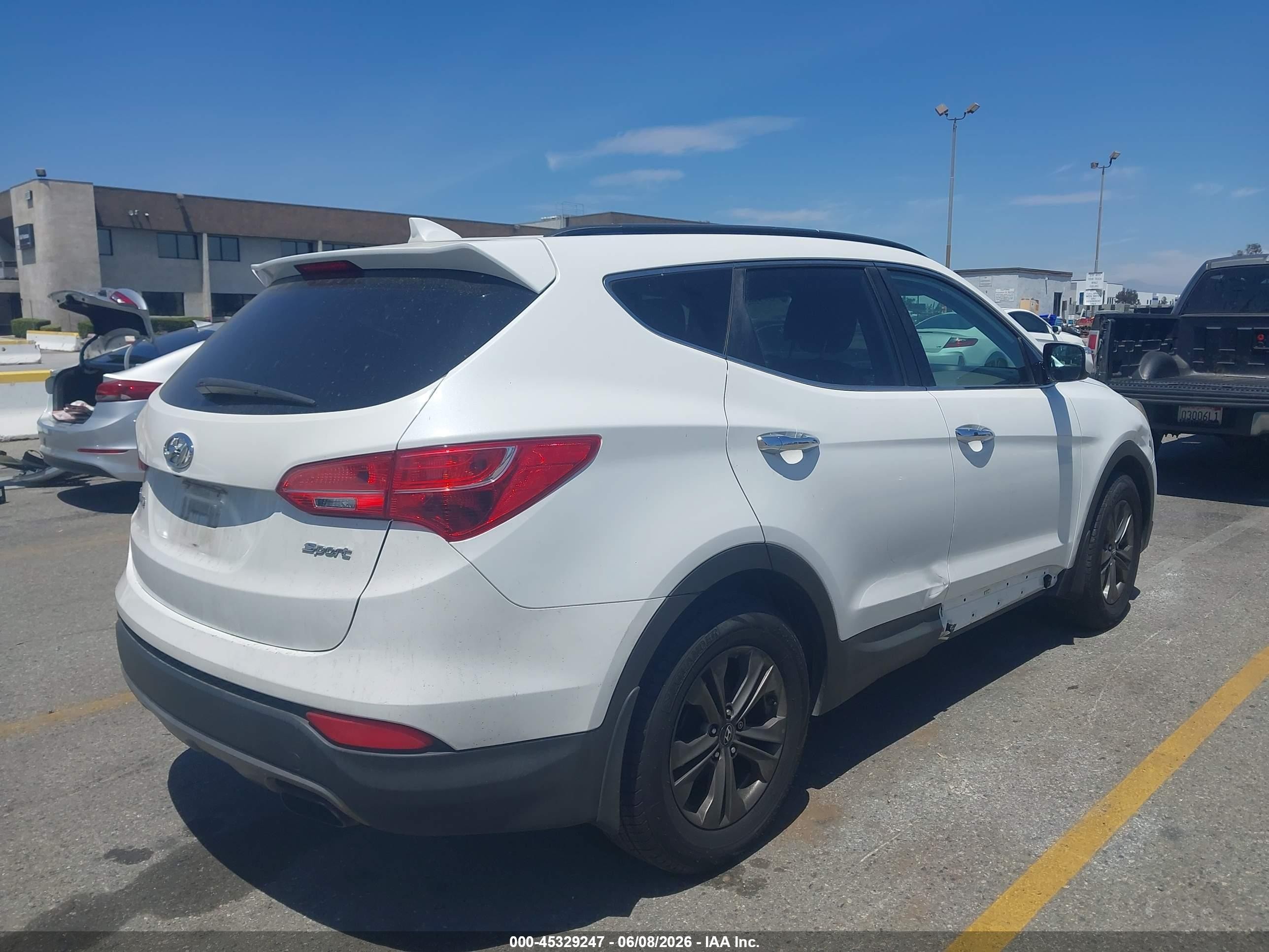 2014 Hyundai Santa Fe Sport 2.4l White vin: 5XYZU3LB1EG177944