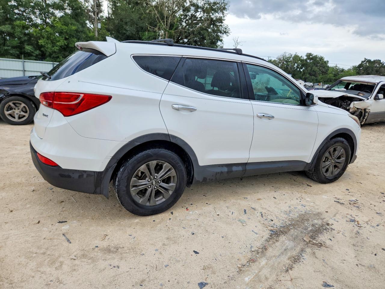 2014 Hyundai Santa Fe Sport 2.4l Белый vin: 5XYZU3LB1EG209257