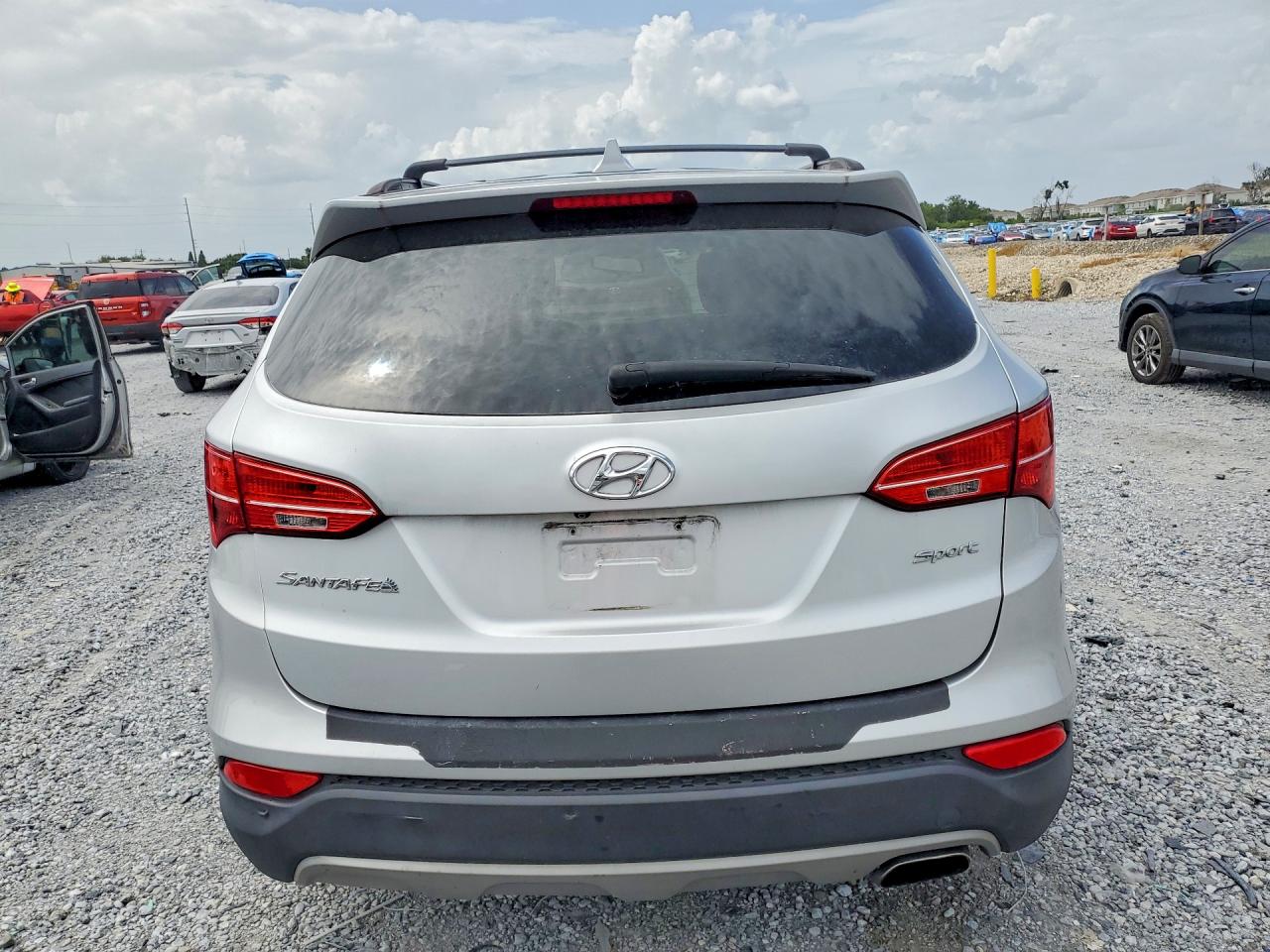 2015 Hyundai Santa Fe Sport 2.4l Silver vin: 5XYZU3LB1FG252644