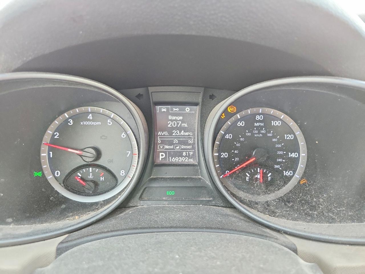 2015 Hyundai Santa Fe Sport 2.4l White vin: 5XYZU3LB1FG289242