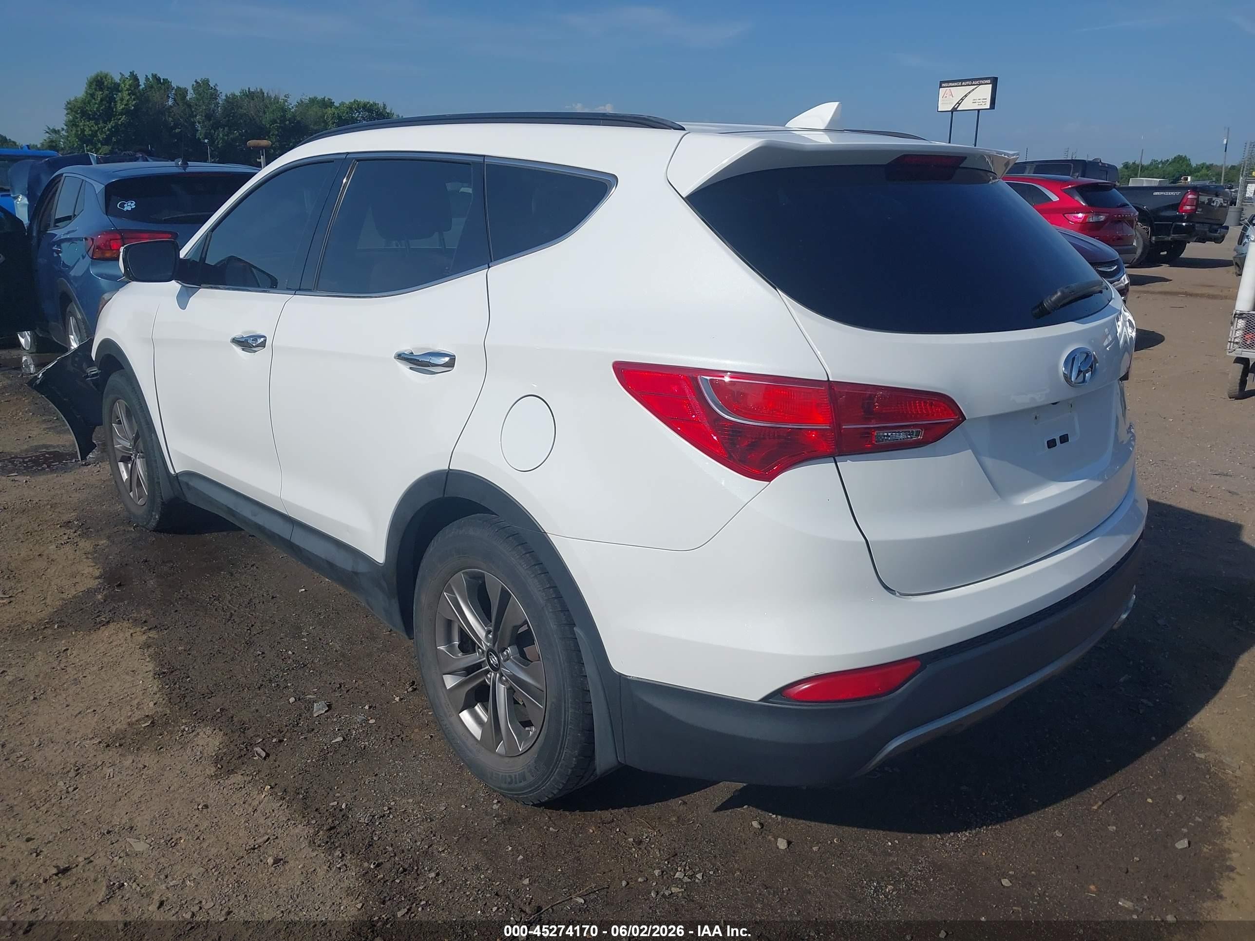 2015 Hyundai Santa Fe Sport 2.4l White vin: 5XYZU3LB1FG295218