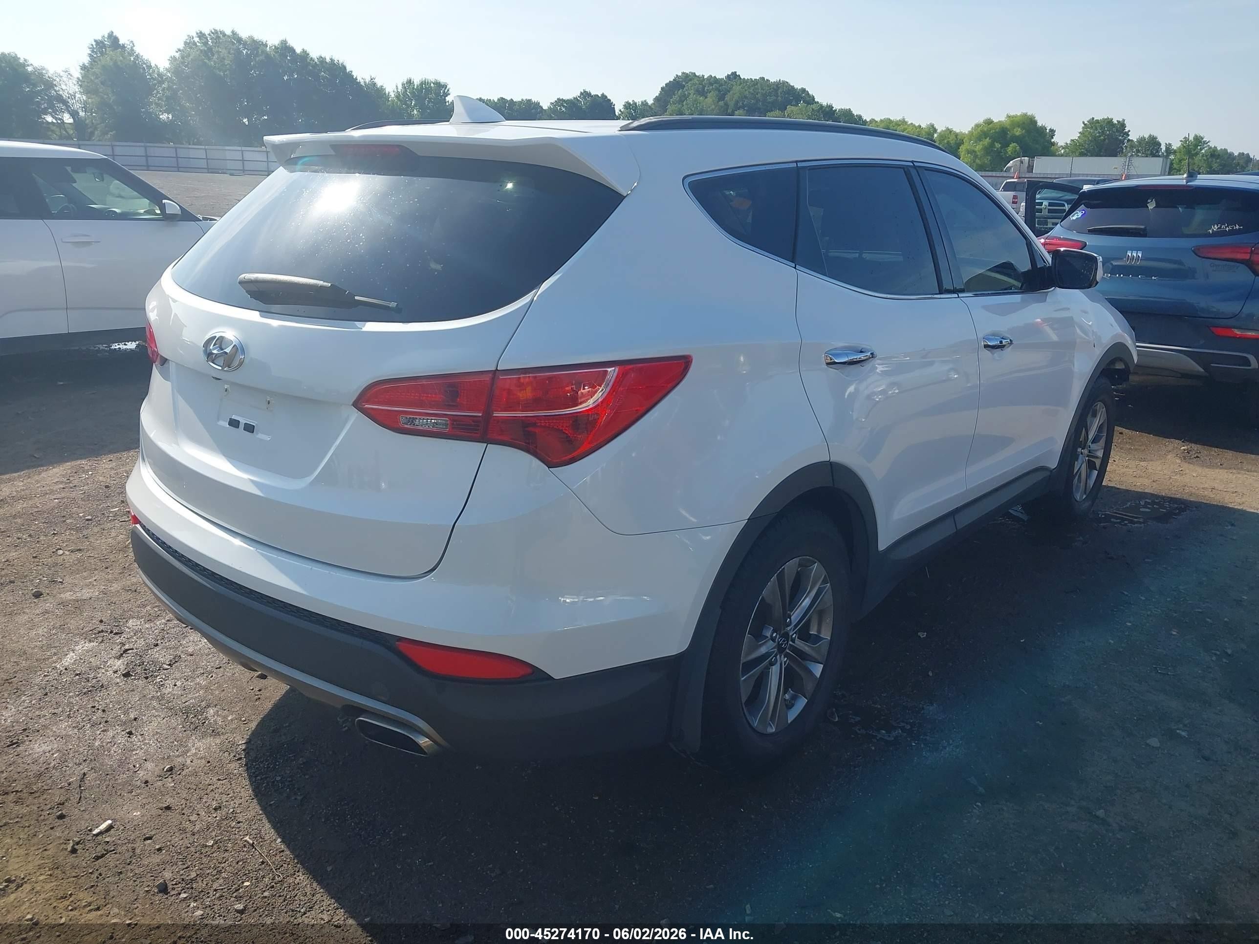 2015 Hyundai Santa Fe Sport 2.4l White vin: 5XYZU3LB1FG295218