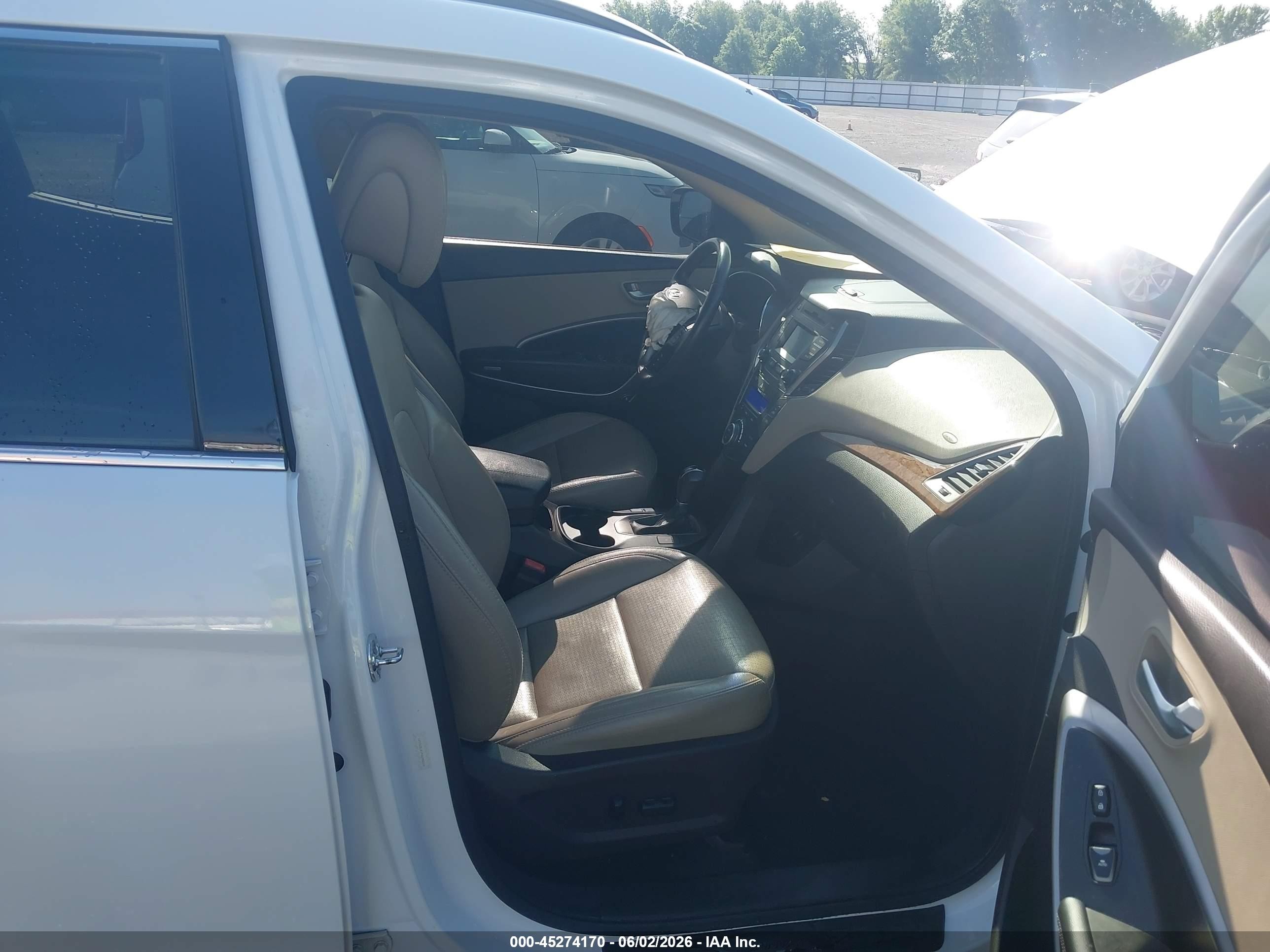 2015 Hyundai Santa Fe Sport 2.4l White vin: 5XYZU3LB1FG295218