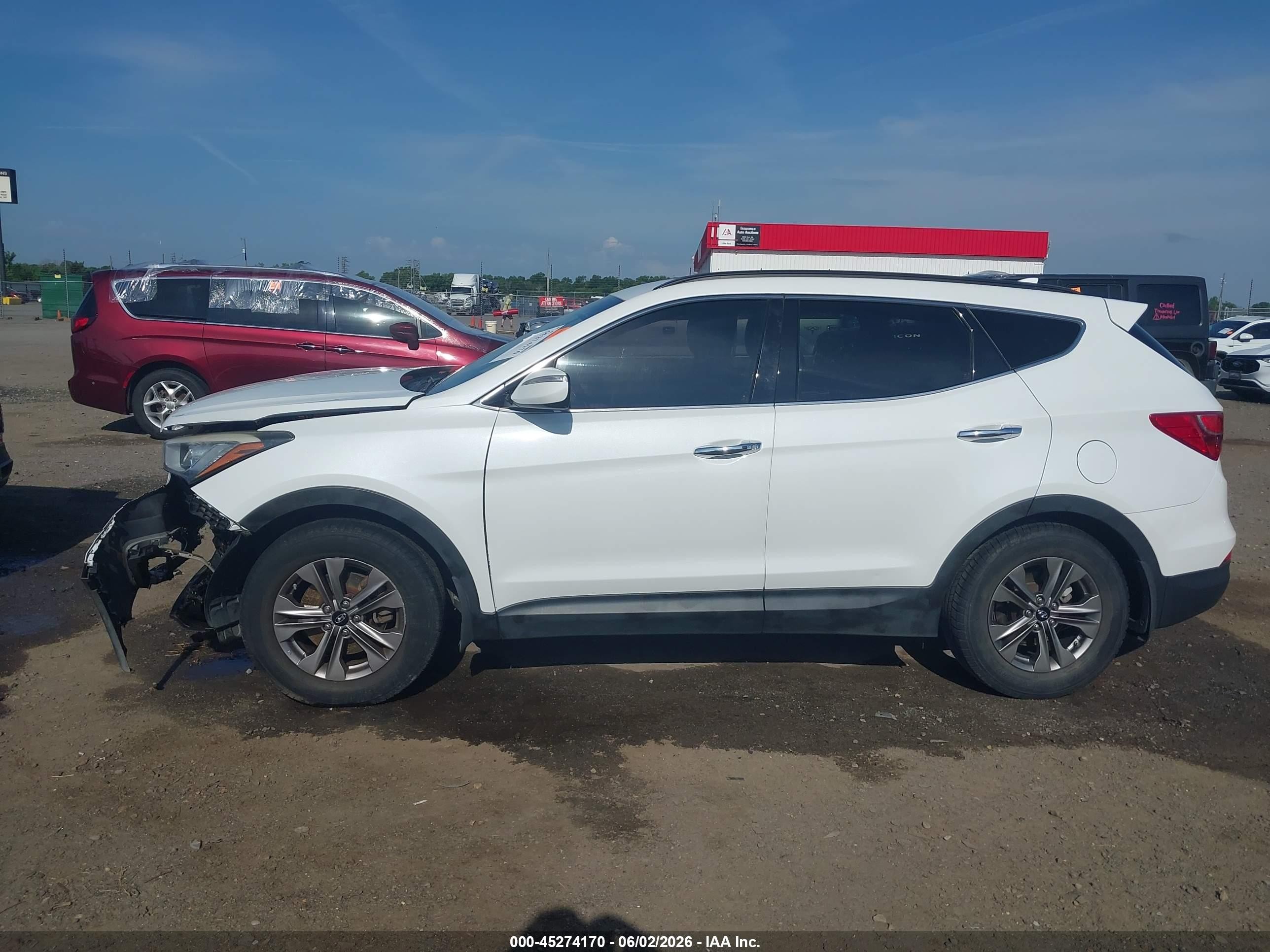 2015 Hyundai Santa Fe Sport 2.4l White vin: 5XYZU3LB1FG295218