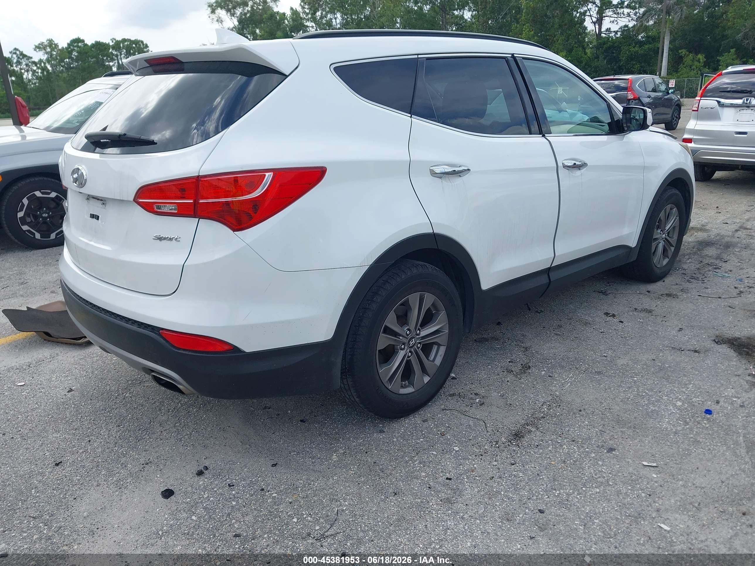 2013 Hyundai Santa Fe Sport Белый vin: 5XYZU3LB2DG029087