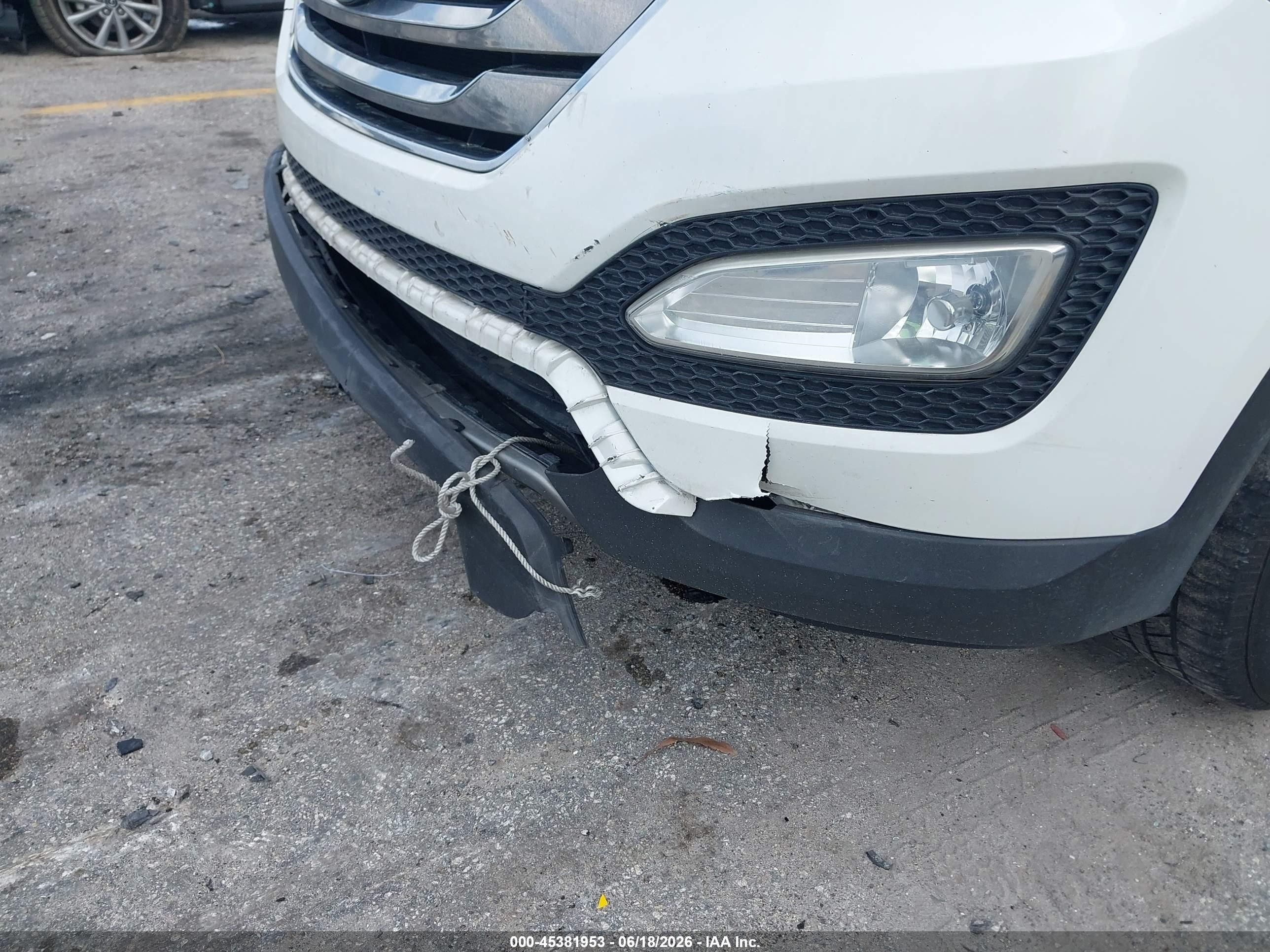 2013 Hyundai Santa Fe Sport Белый vin: 5XYZU3LB2DG029087