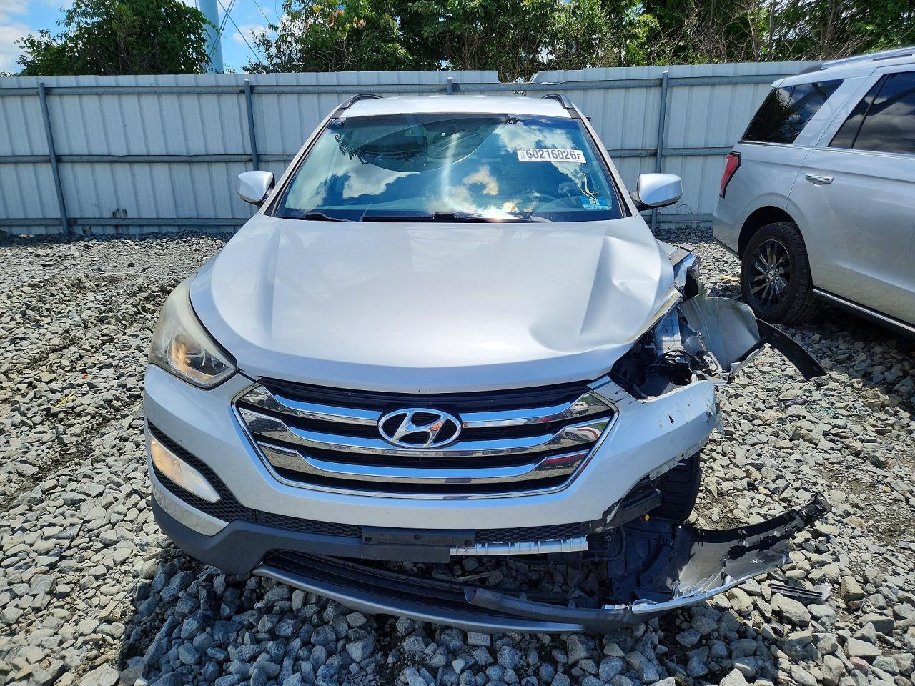 2014 Hyundai Santa Fe Sport 2.4l Silver vin: 5XYZU3LB2EG130728