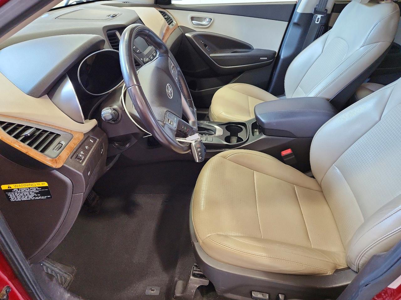 2014 Hyundai Santa Fe Sport 2.4l Red vin: 5XYZU3LB2EG131250
