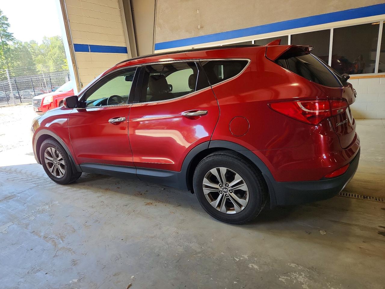 2014 Hyundai Santa Fe Sport 2.4l Red vin: 5XYZU3LB2EG131250