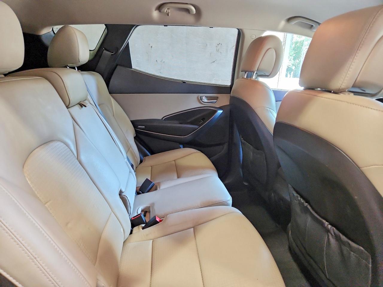 2014 Hyundai Santa Fe Sport 2.4l Red vin: 5XYZU3LB2EG131250