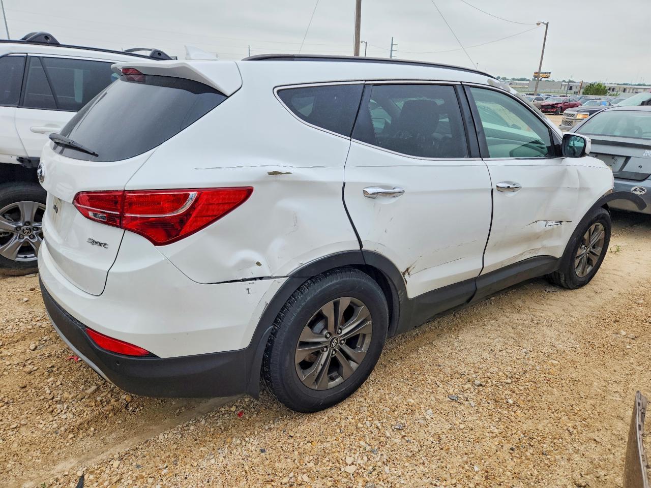 2014 Hyundai Santa Fe Sport 2.4l White vin: 5XYZU3LB2EG135394