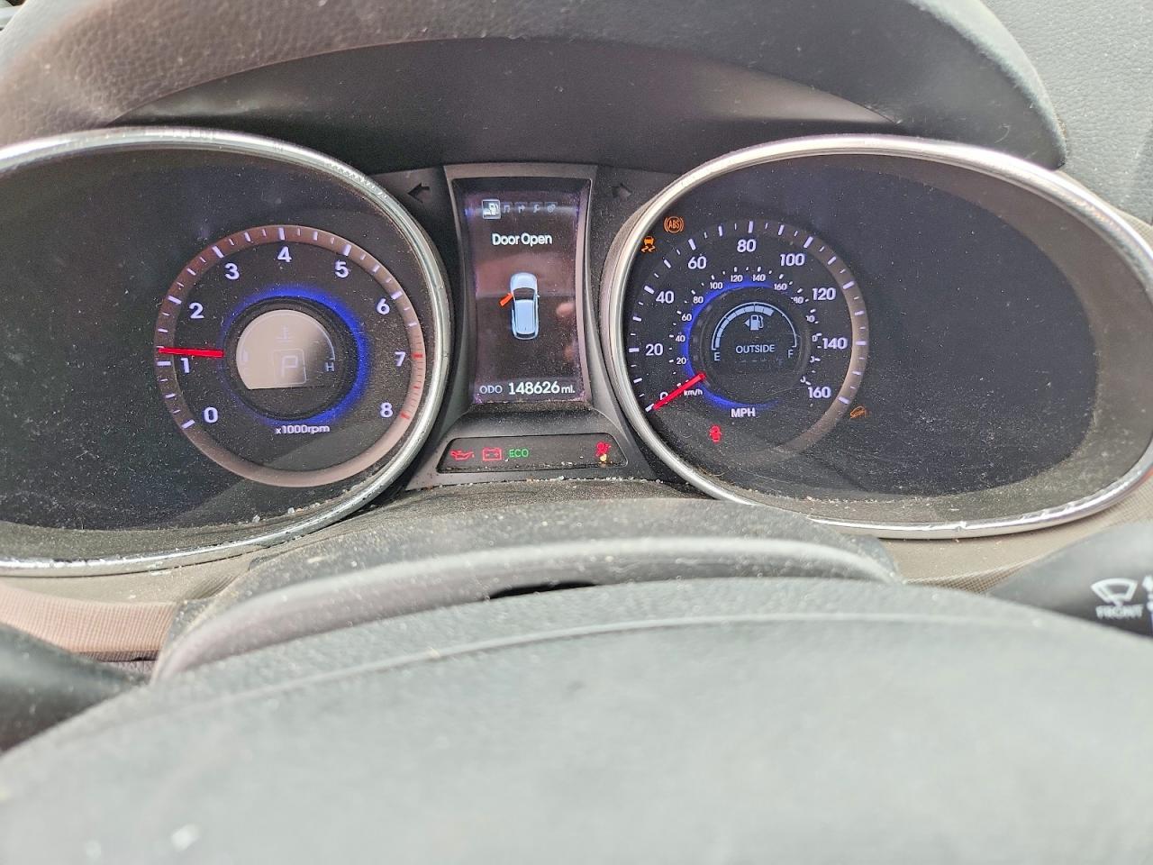 2014 Hyundai Santa Fe Sport 2.4l White vin: 5XYZU3LB2EG135394