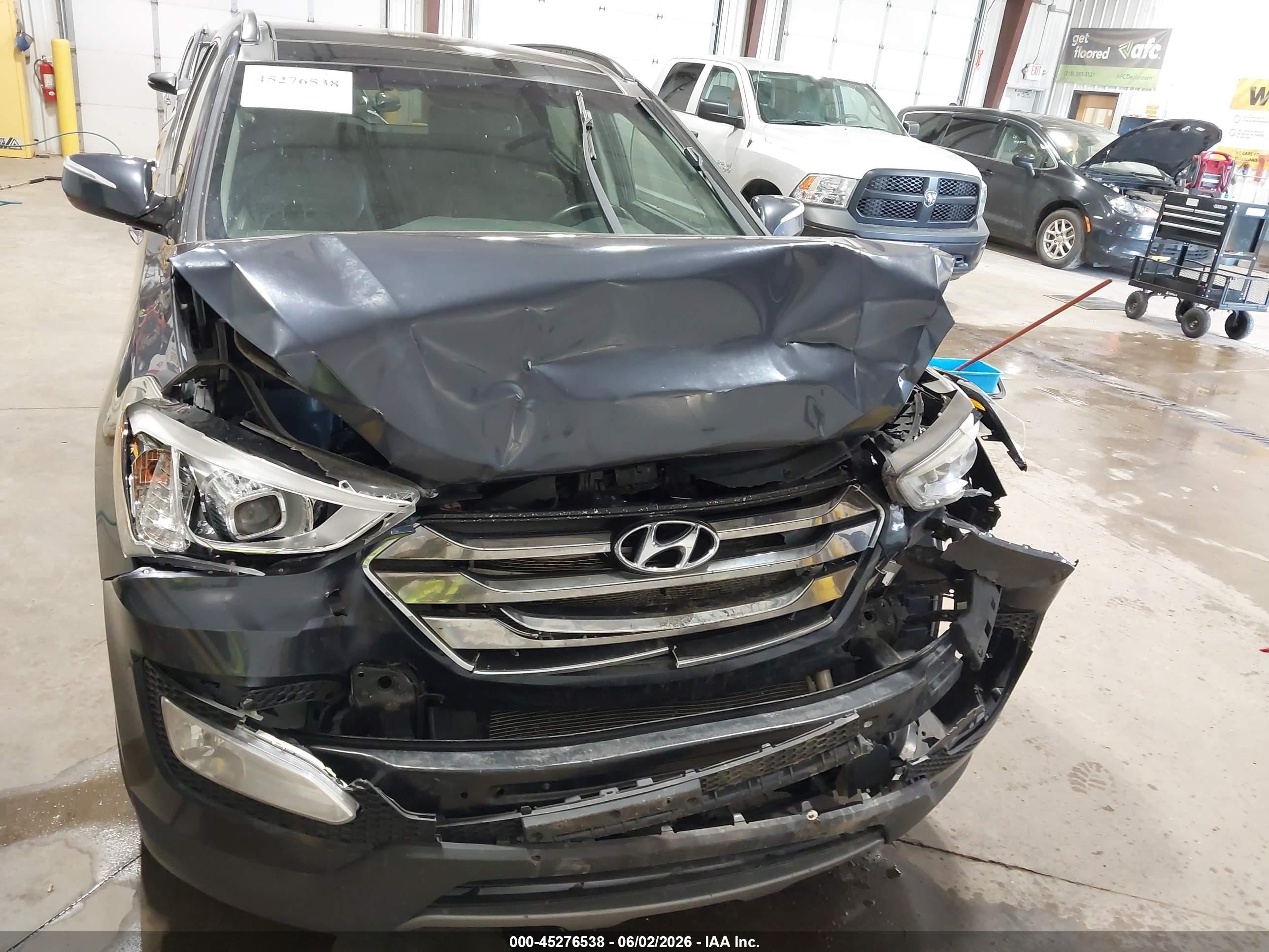 2014 Hyundai Santa Fe Sport 2.4l Gray vin: 5XYZU3LB2EG155239