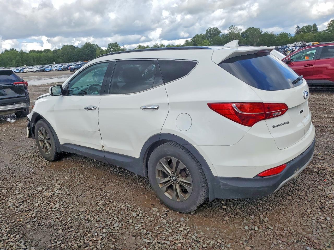2014 Hyundai Santa Fe Sport 2.4l White vin: 5XYZU3LB2EG198530