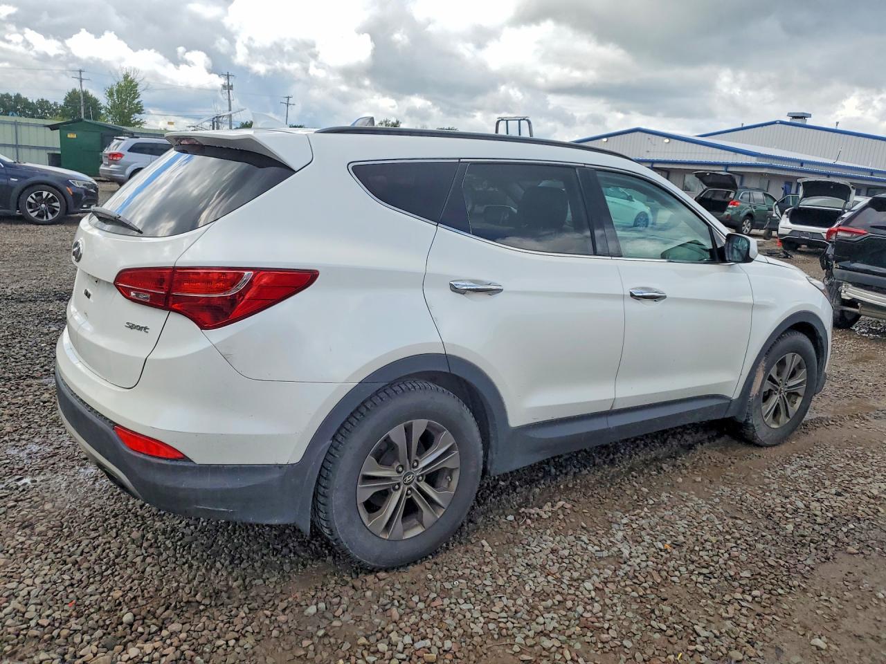 2014 Hyundai Santa Fe Sport 2.4l White vin: 5XYZU3LB2EG198530