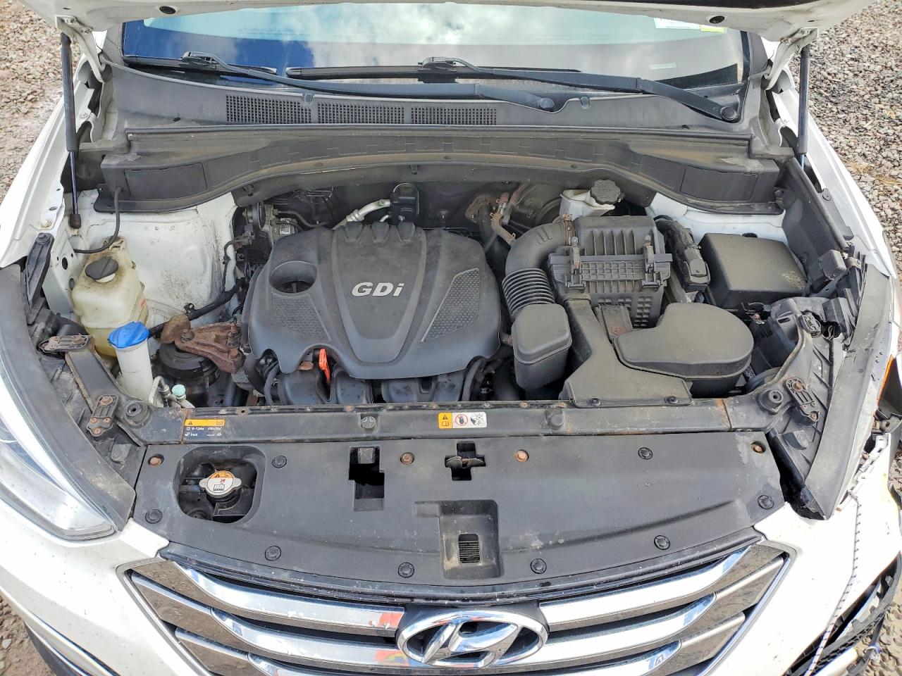 2014 Hyundai Santa Fe Sport 2.4l White vin: 5XYZU3LB2EG198530