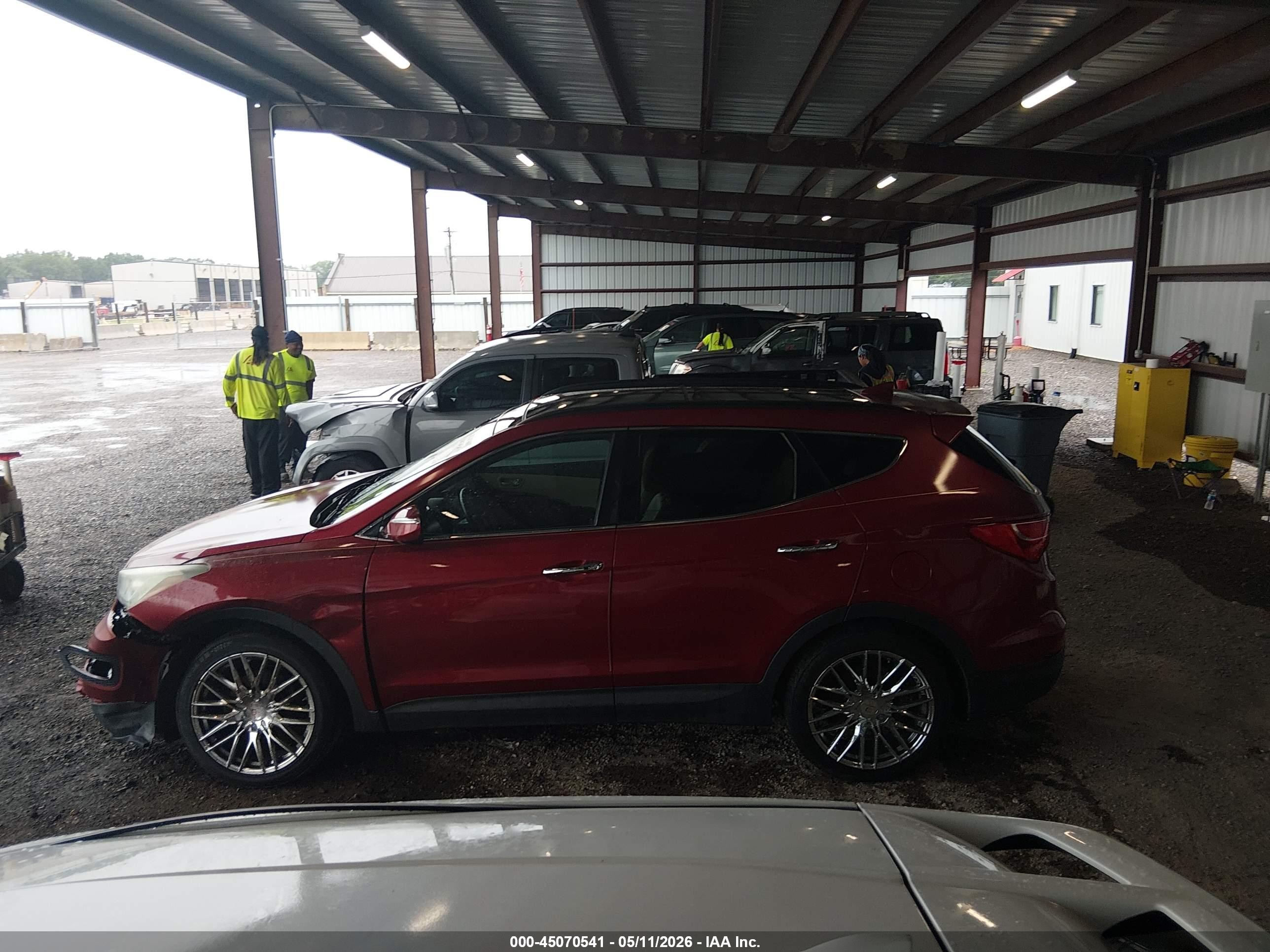 2015 Hyundai Santa Fe Sport 2.4l Red vin: 5XYZU3LB2FG259859