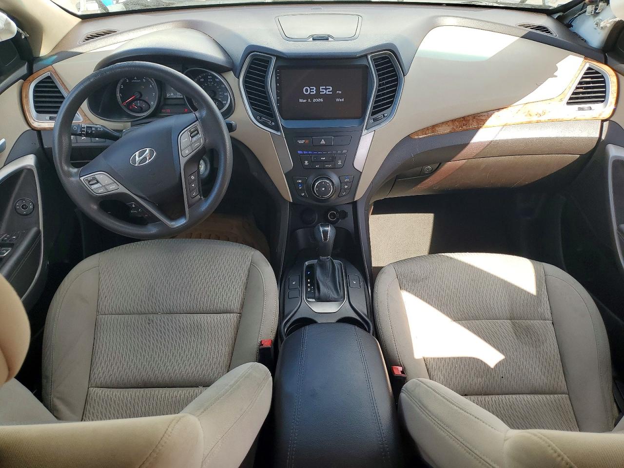 2015 Hyundai Santa Fe Sport 2.4l Белый vin: 5XYZU3LB2FG267234