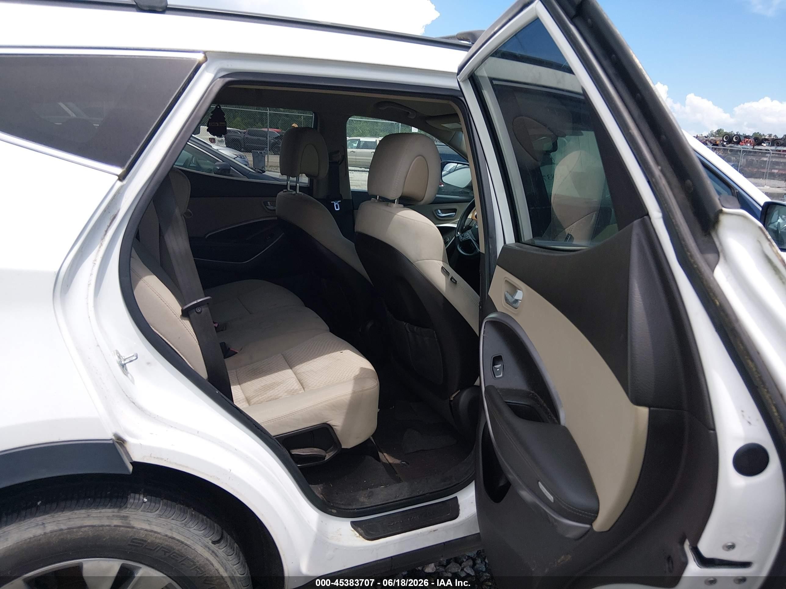 2015 Hyundai Santa Fe Sport 2.4l White vin: 5XYZU3LB2FG292635
