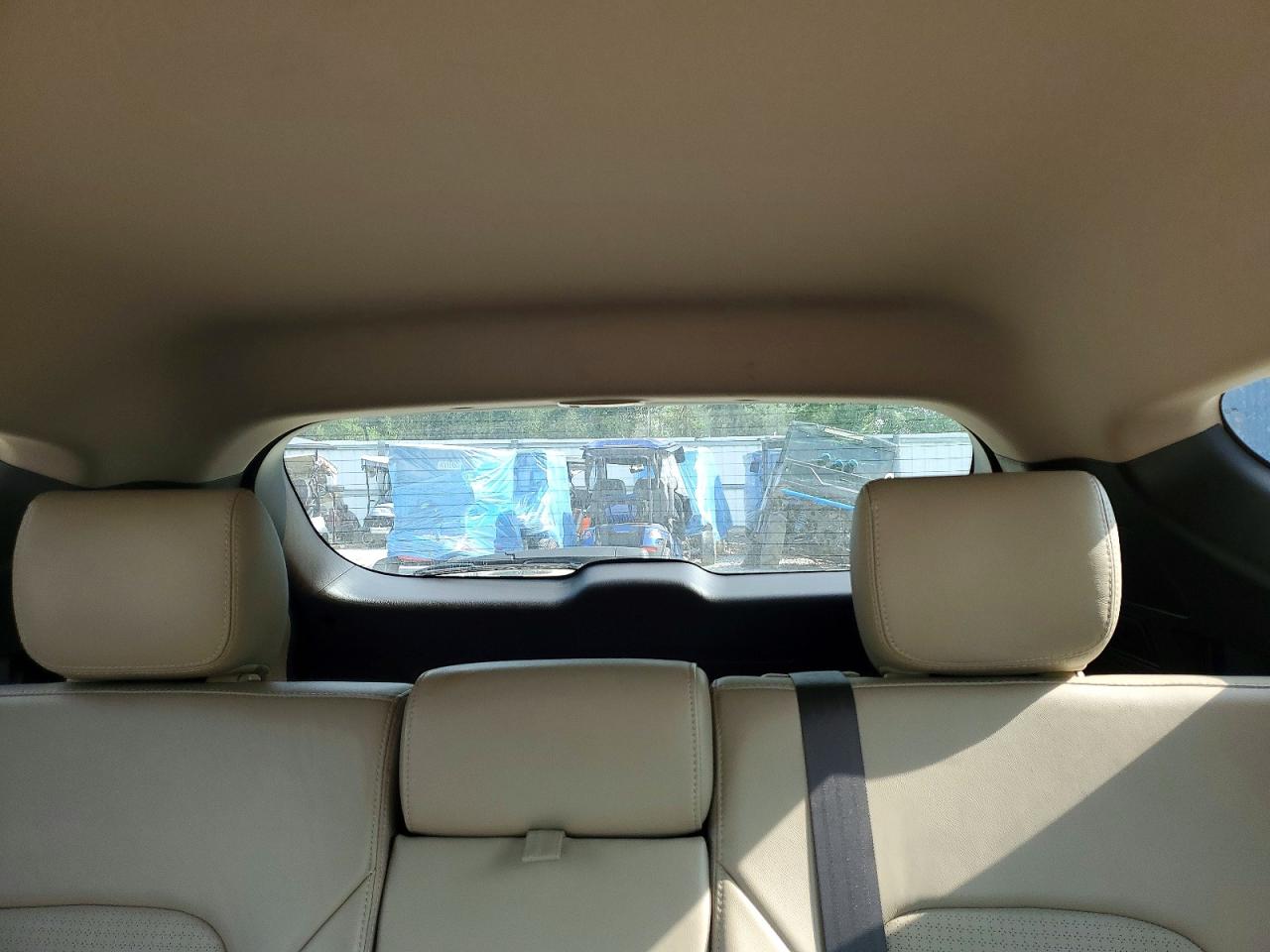 2015 Hyundai Santa Fe Sport 2.4l Черный vin: 5XYZU3LB2FG304878