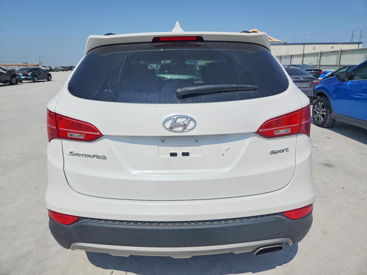 2013 Hyundai Santa Fe Sport 2.4l White vin: 5XYZU3LB3DG077858
