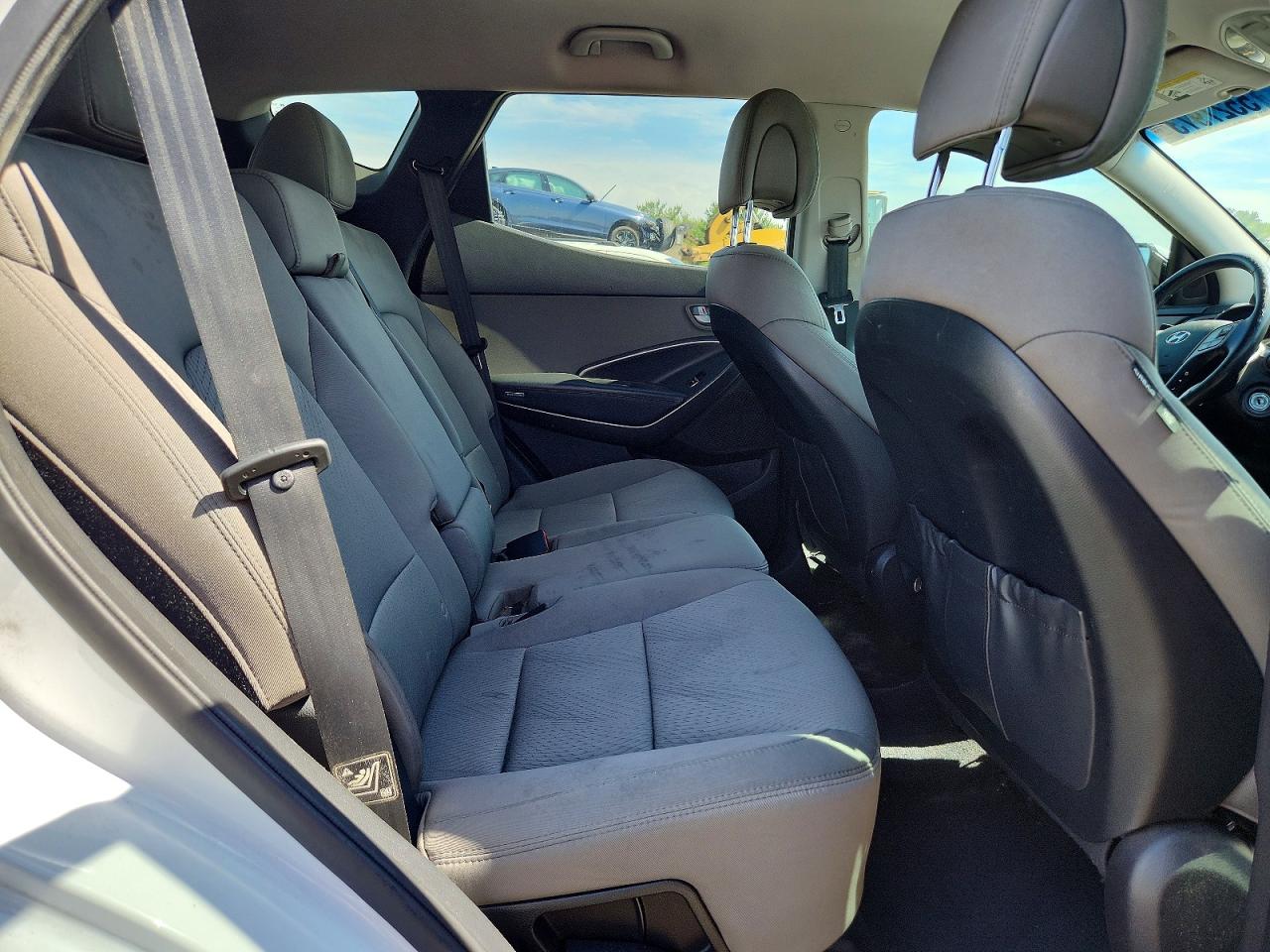 2014 Hyundai Santa Fe Sport 2.4l White vin: 5XYZU3LB3EG125764