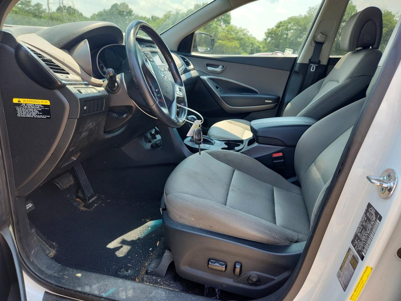 2014 Hyundai Santa Fe Sport 2.4l White vin: 5XYZU3LB3EG138689