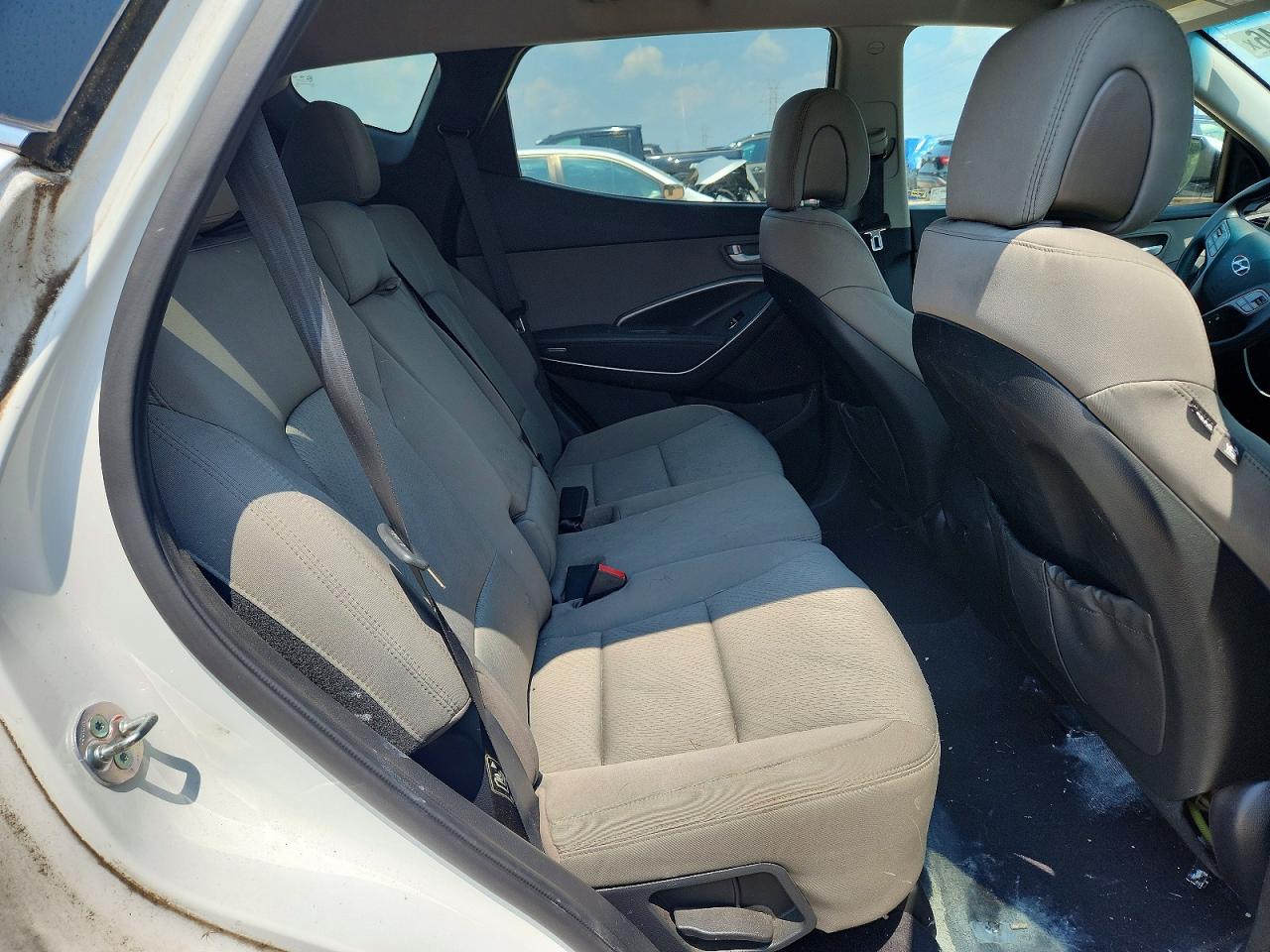 2014 Hyundai Santa Fe Sport 2.4l White vin: 5XYZU3LB3EG138689