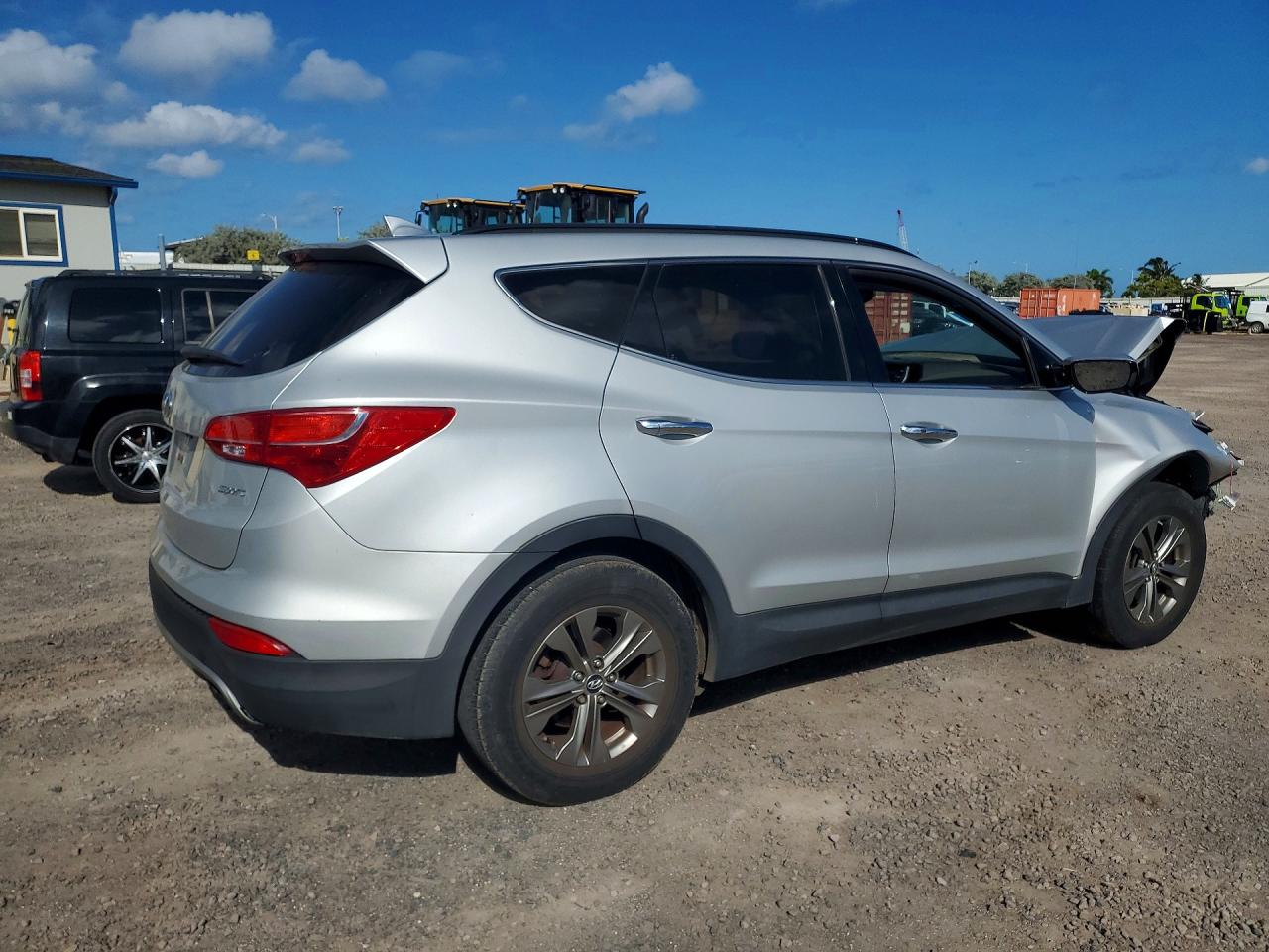 2014 Hyundai Santa Fe Sport 2.4l Серебряный vin: 5XYZU3LB3EG140040