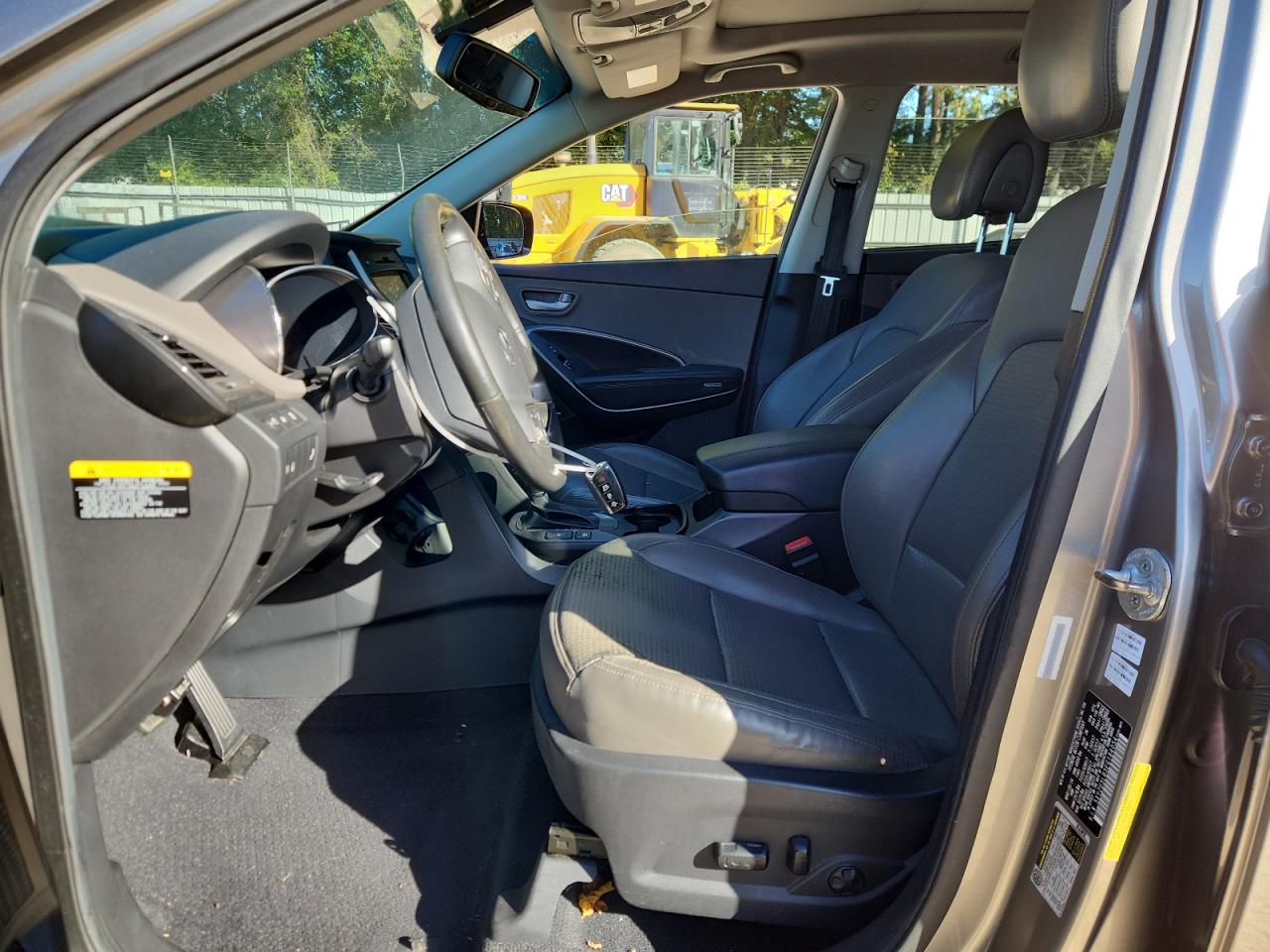 2014 Hyundai Santa Fe Gray vin: 5XYZU3LB3EG184054
