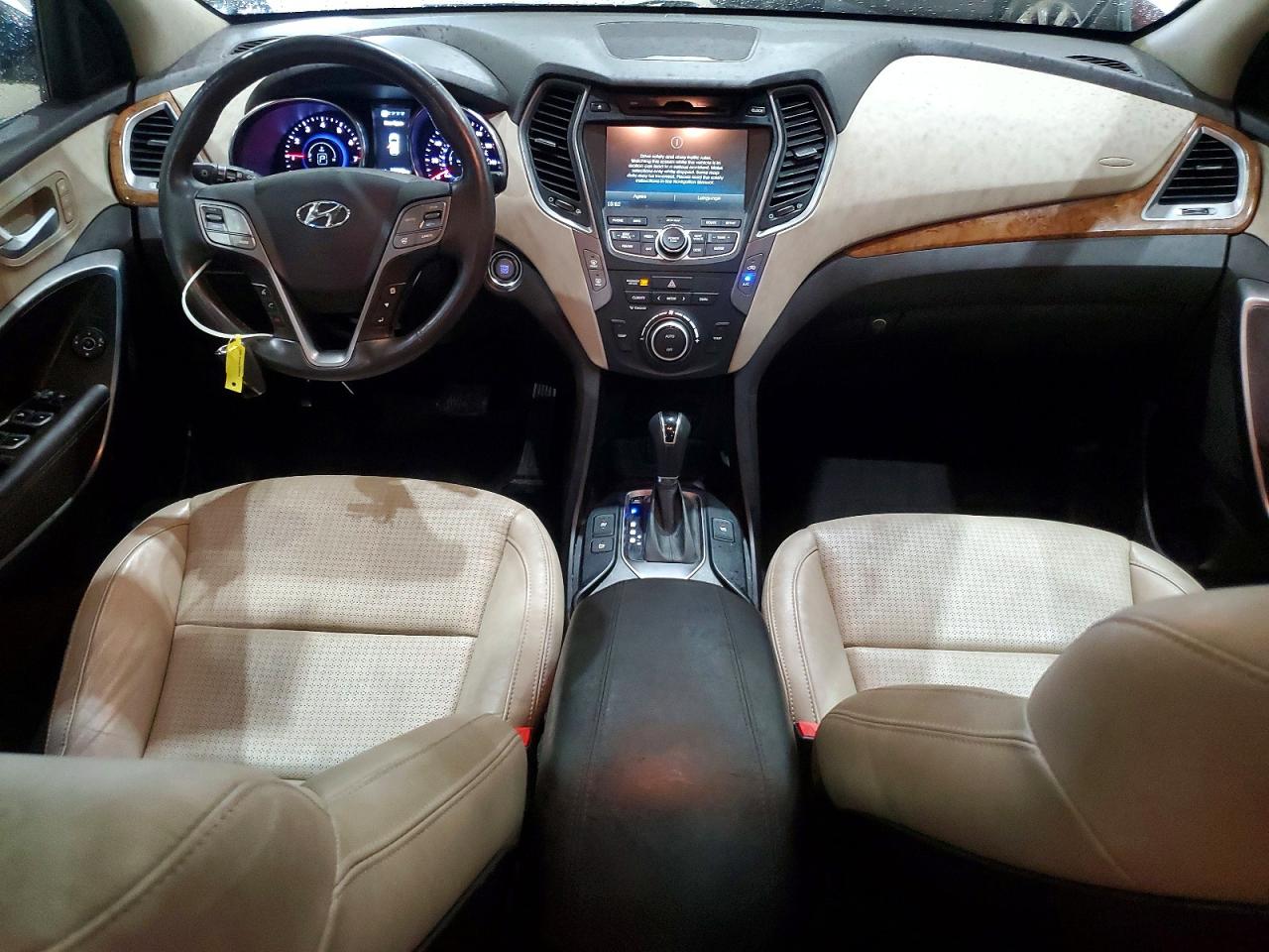 2014 Hyundai Santa Fe Sport 2.4l White vin: 5XYZU3LB3EG204626