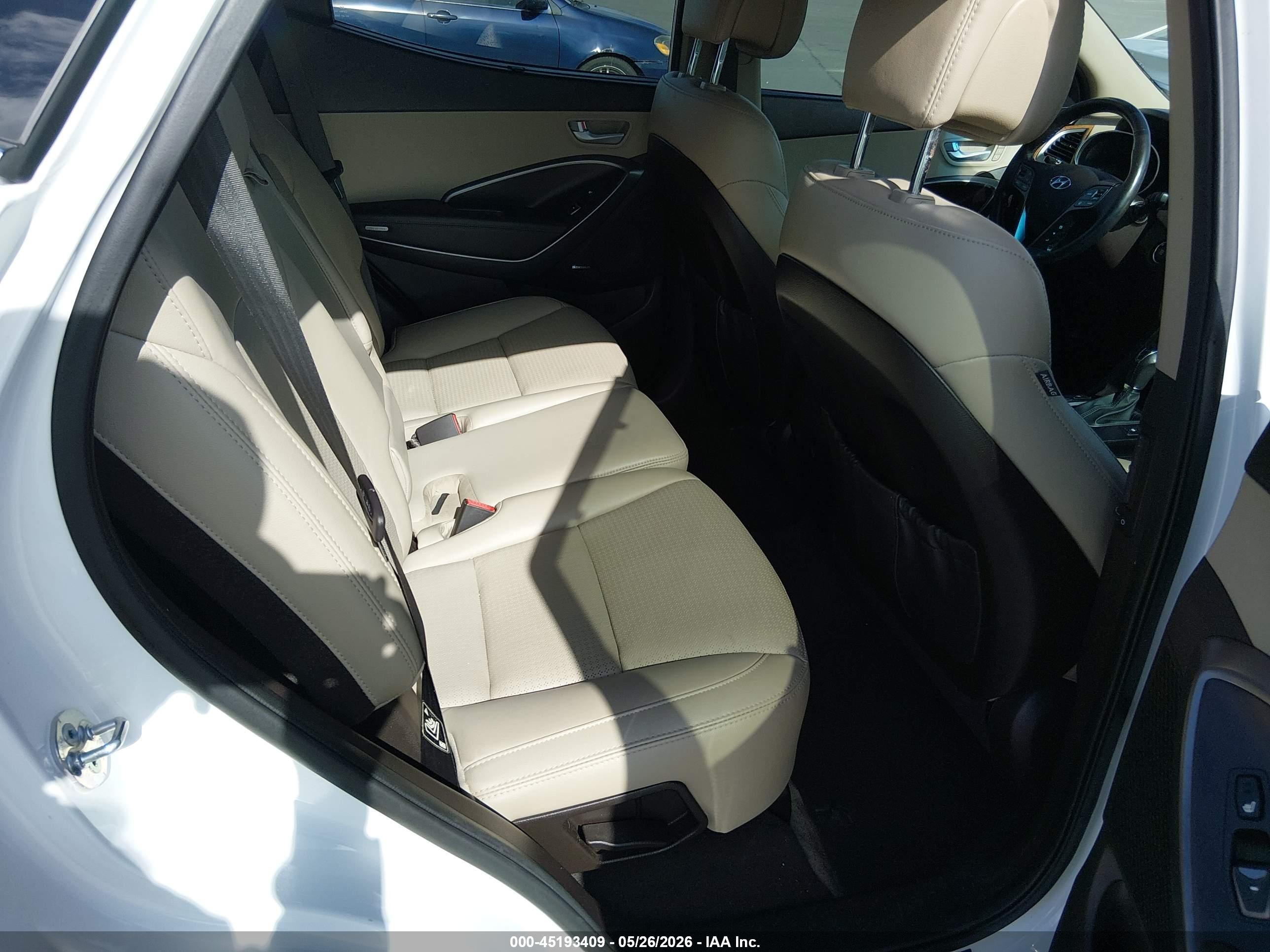 2014 Hyundai Santa Fe Sport 2.4l White vin: 5XYZU3LB3EG208773