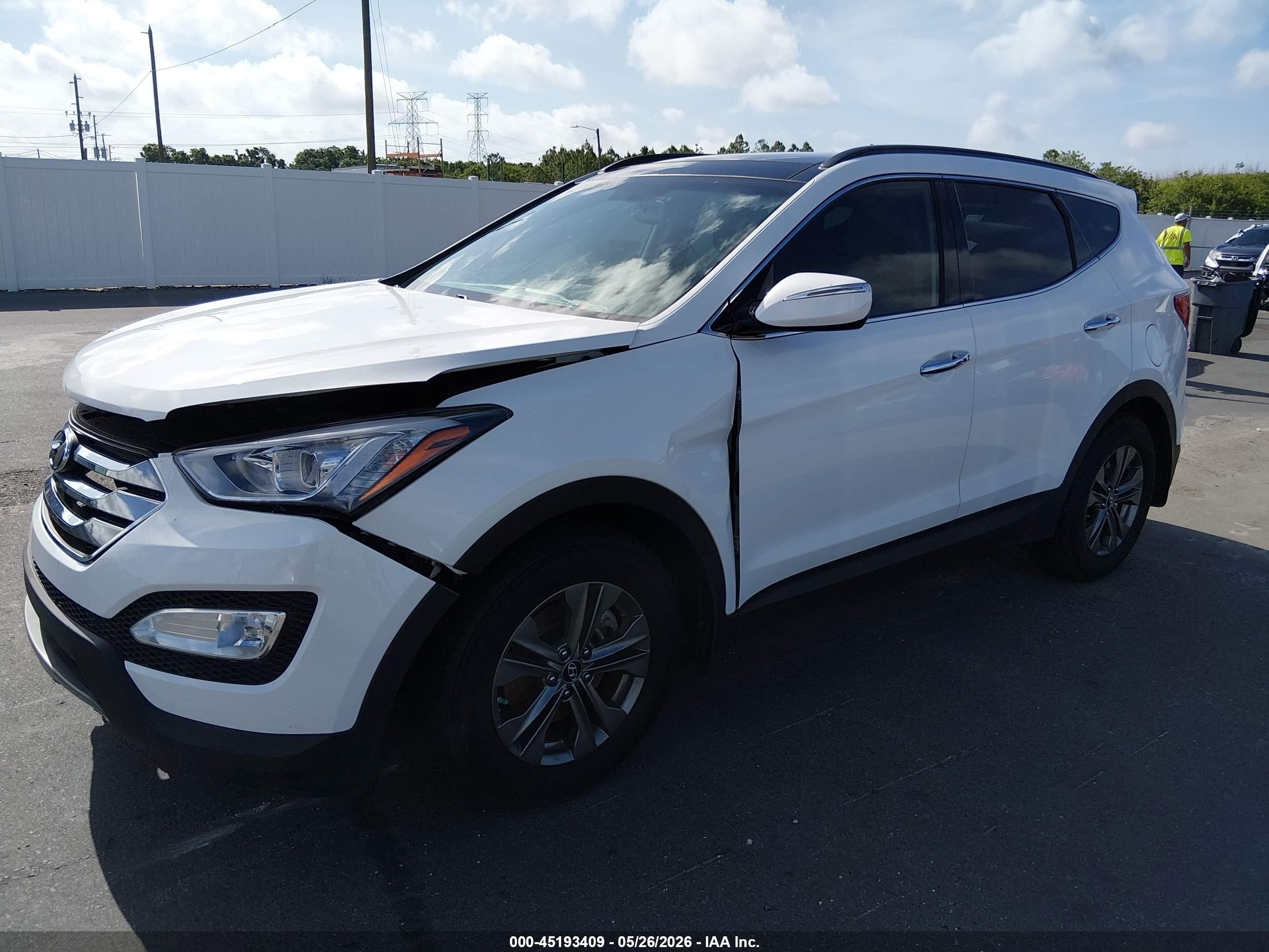 2014 Hyundai Santa Fe Sport 2.4l White vin: 5XYZU3LB3EG208773